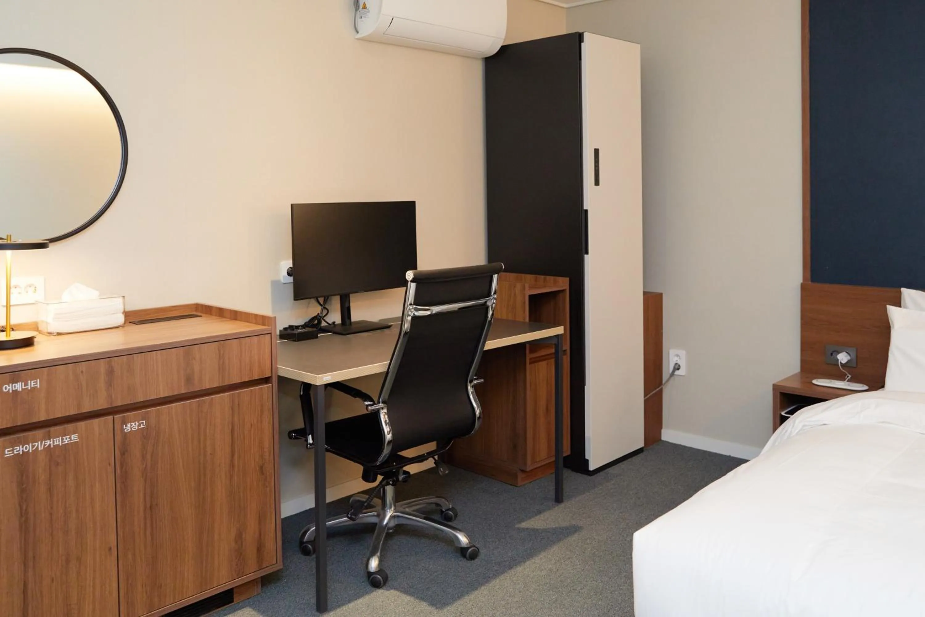 Bed in Anook Hotel Suwon