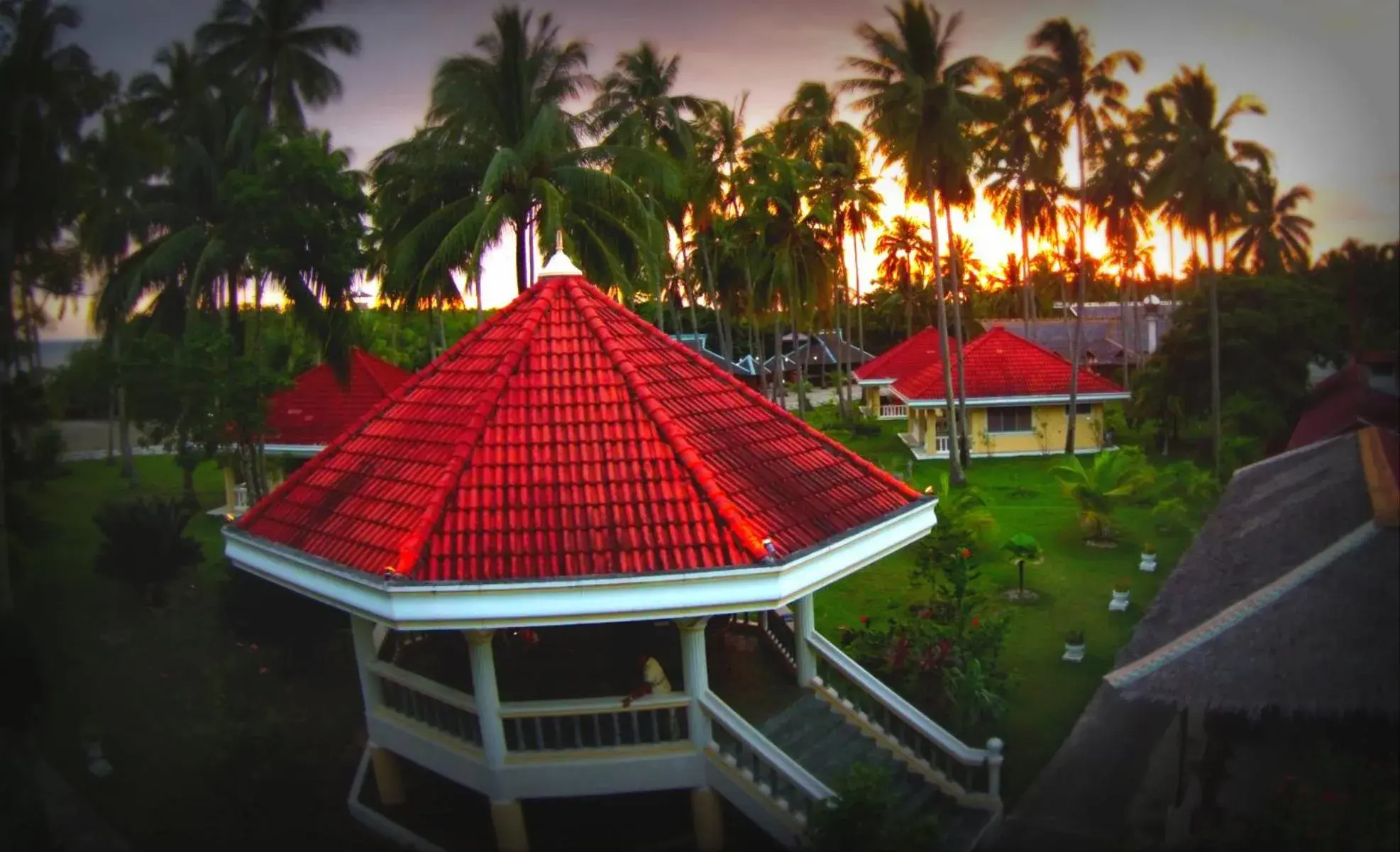 Restaurant/places to eat in Whispering Palms Island Resort Restaurant/places to eat in Whispering Palms Island Resort