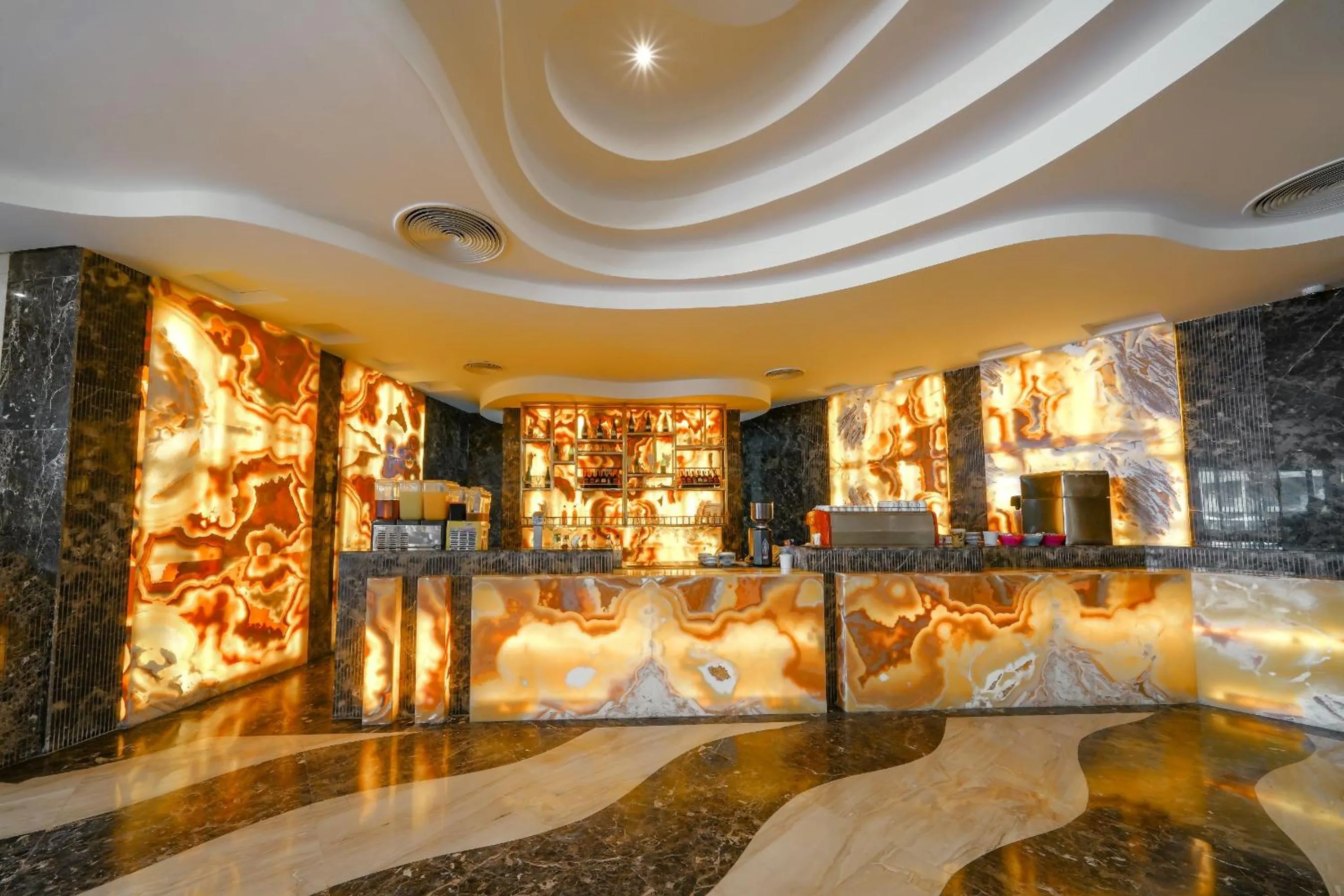 Lounge or bar in SIRENA BEACH RESORT & SPA