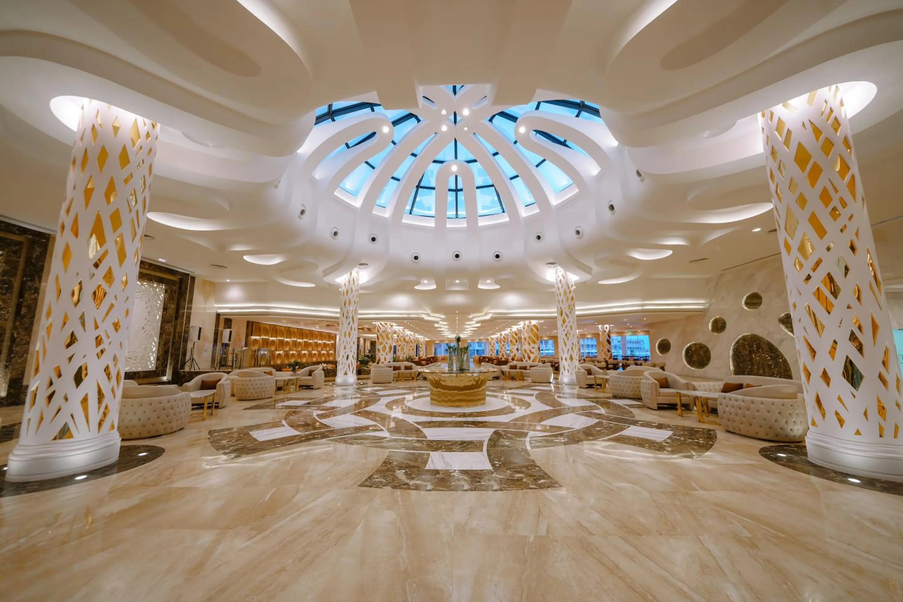 SIRENA BEACH RESORT & SPA