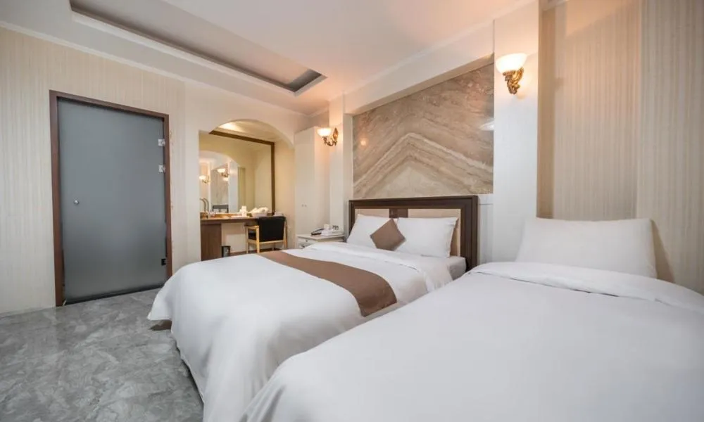 Bed in Ansan Seowon Tourist Hotel