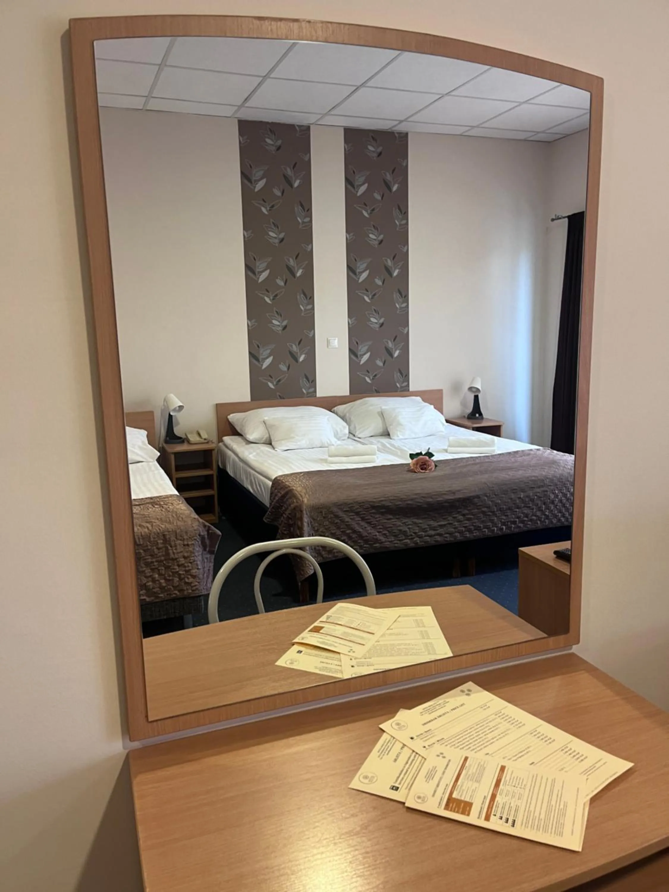 Bed in Hotel Rose City