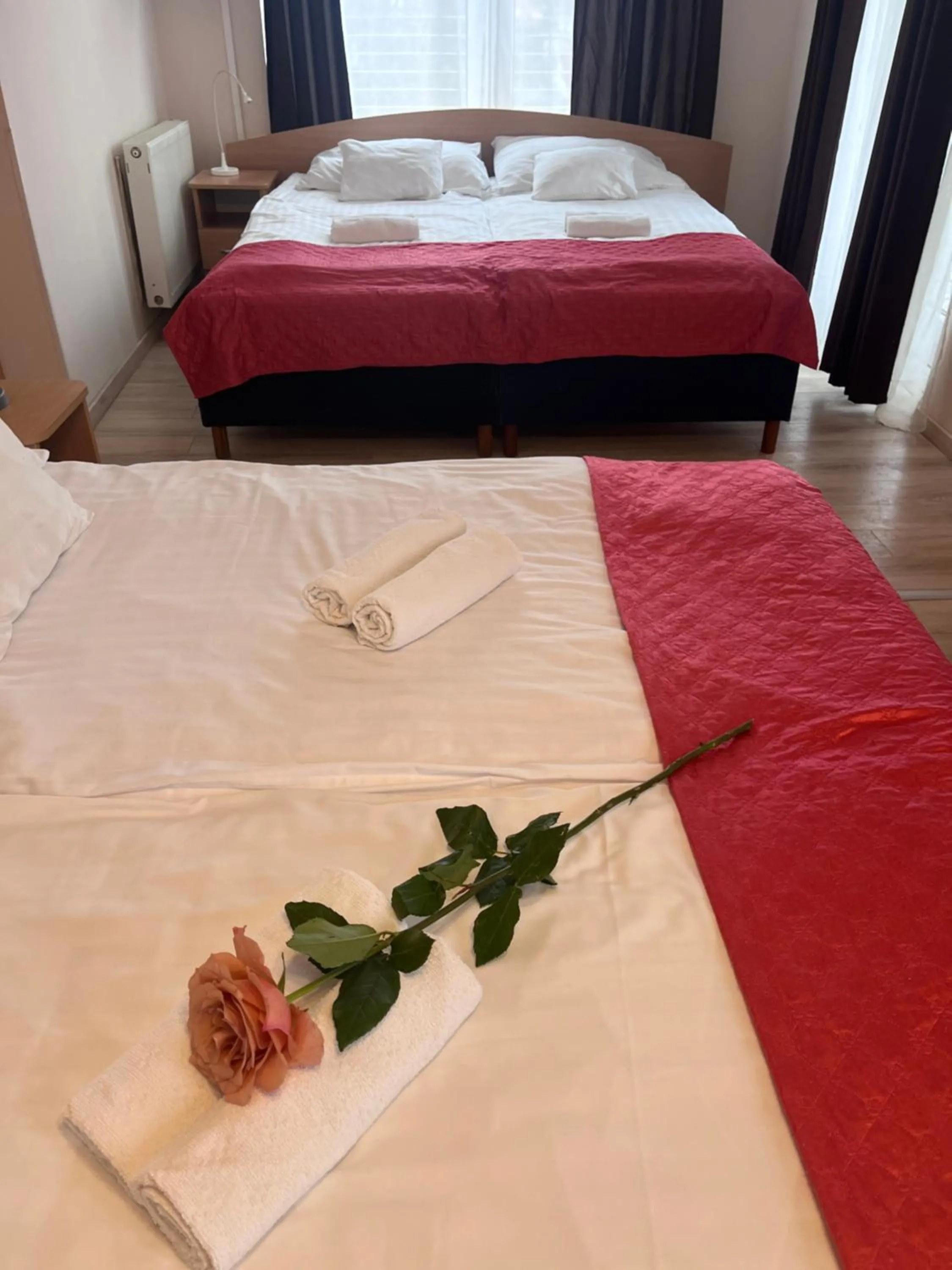 Bed in Hotel Rose City