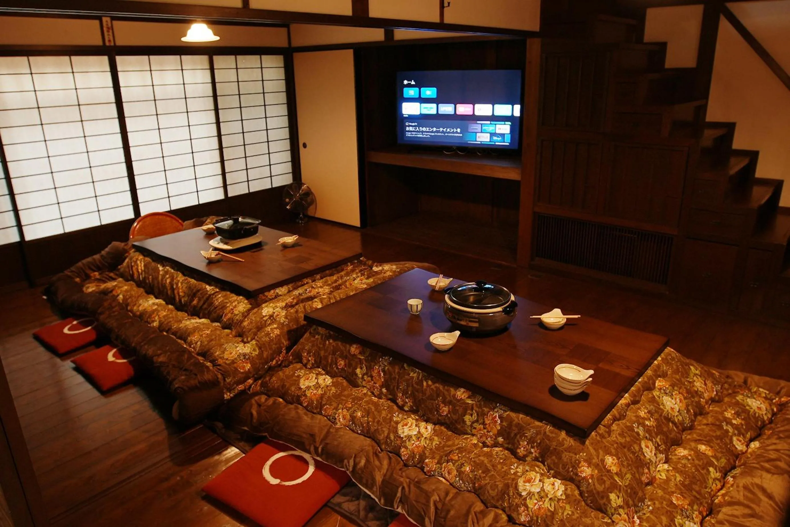 TV and multimedia in KAMIYASHIKI Private Hotel - Self Check-in Only