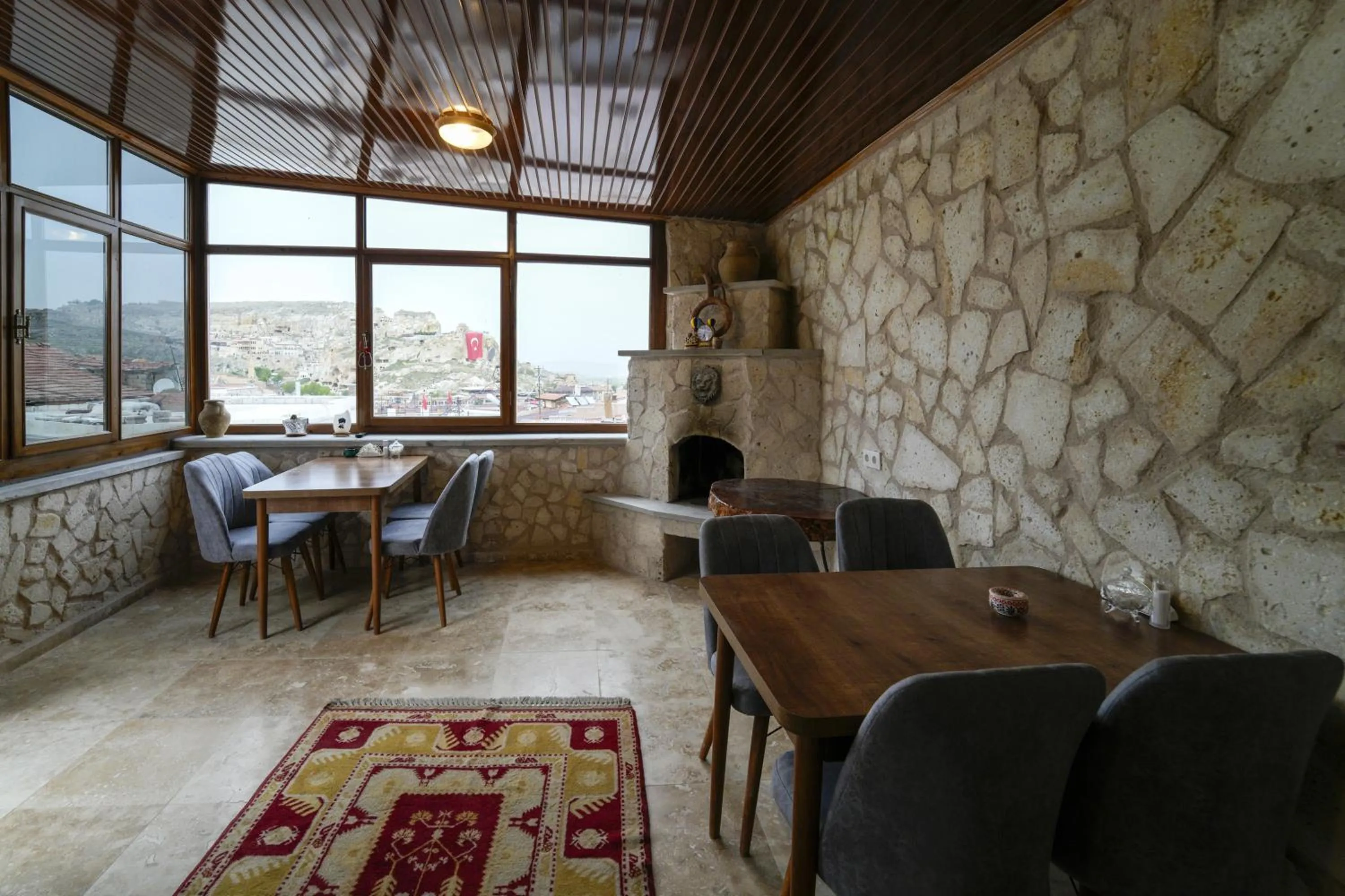 Restaurant/places to eat in By Yüksel Cave