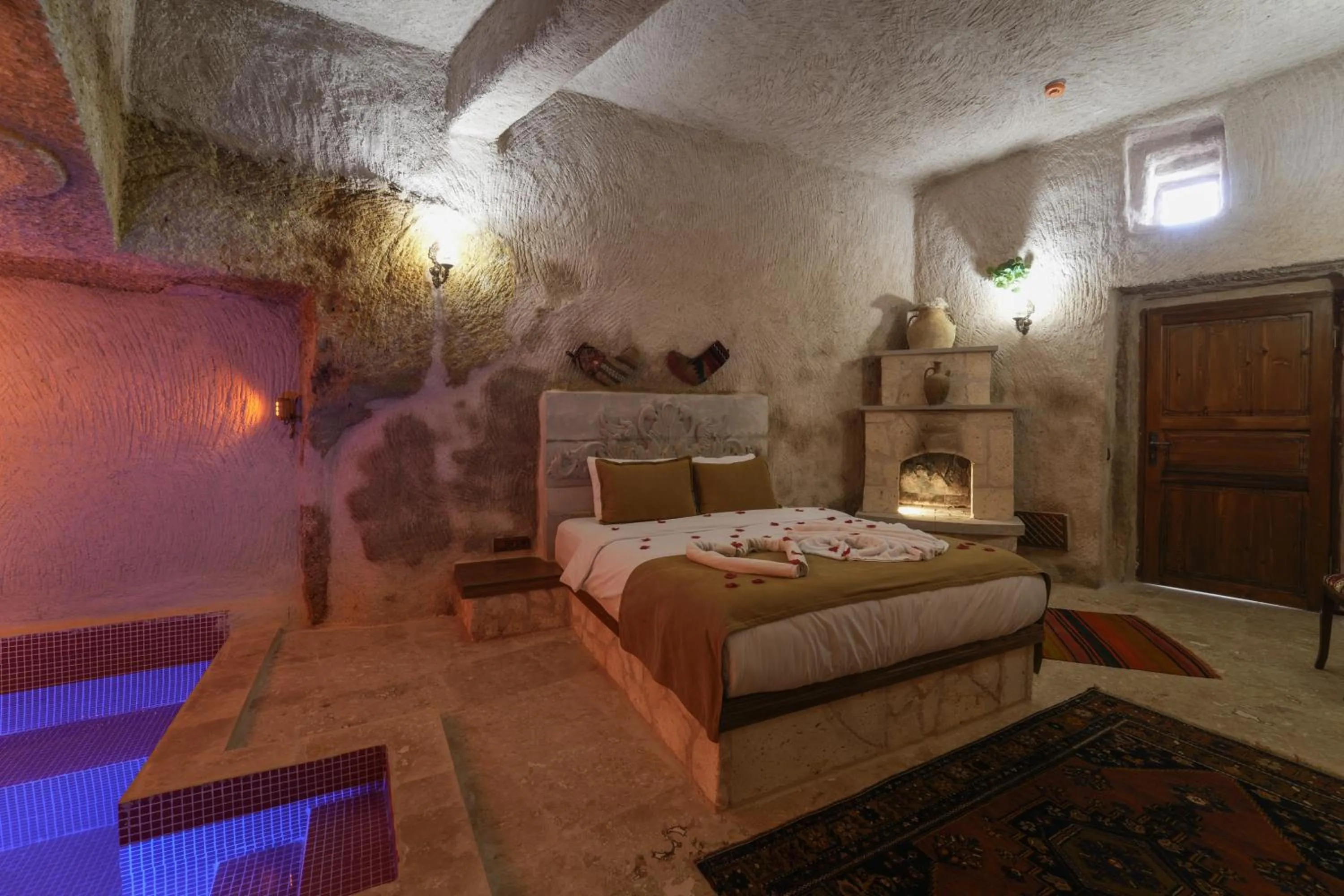 Bedroom, Bed in By Yüksel Cave