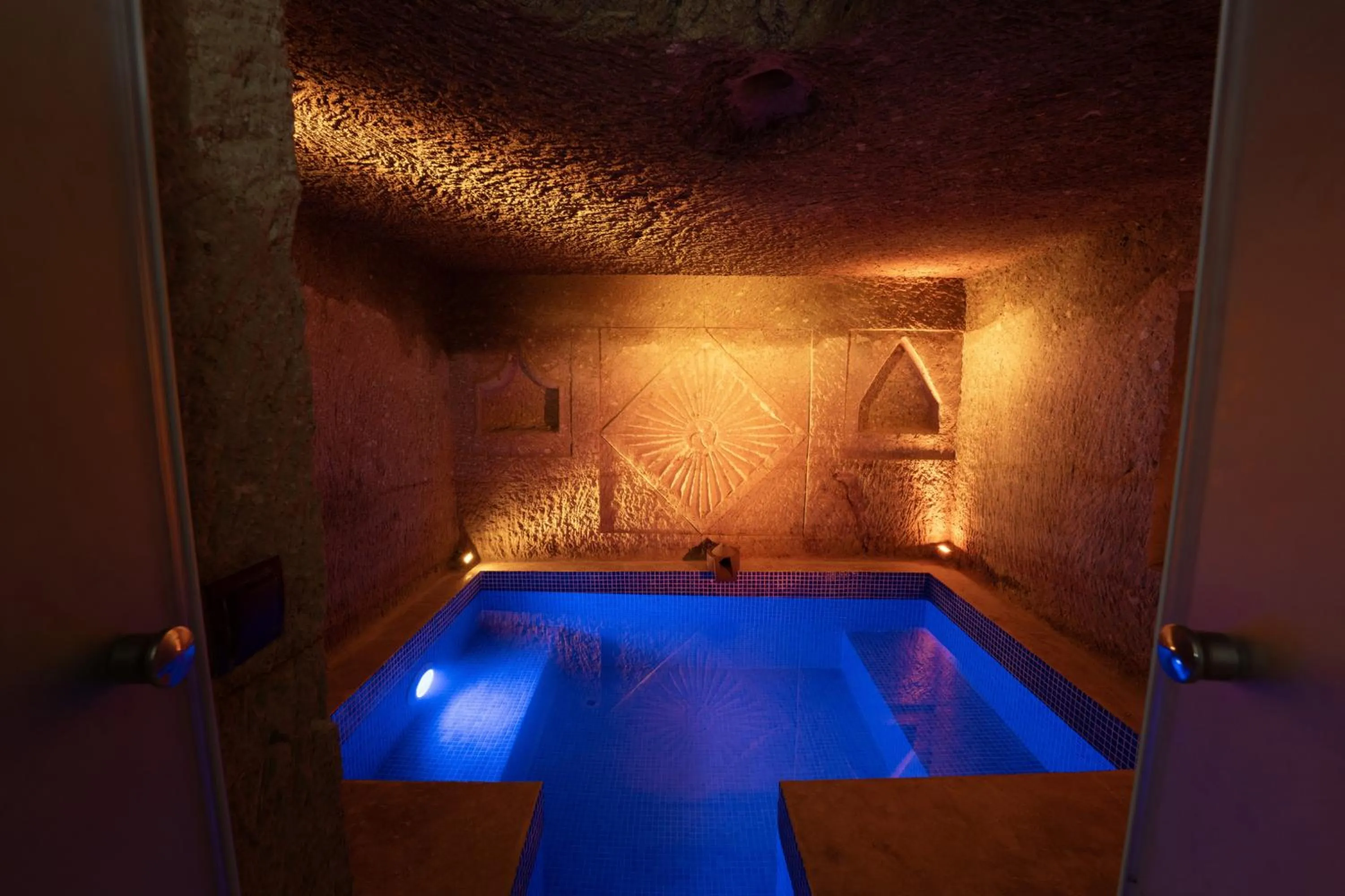 Pool view in By Yüksel Cave