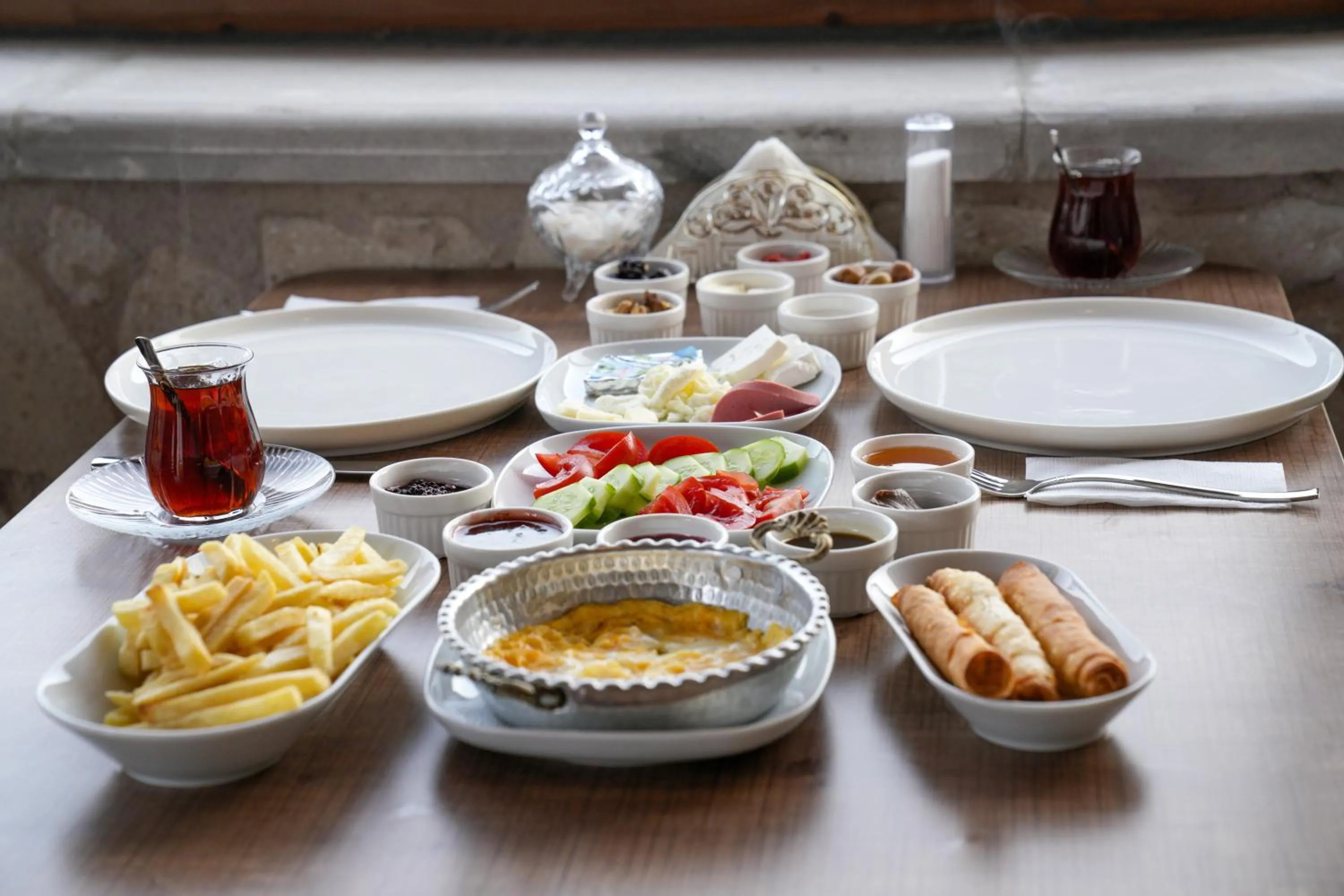 Breakfast in By Yüksel Cave