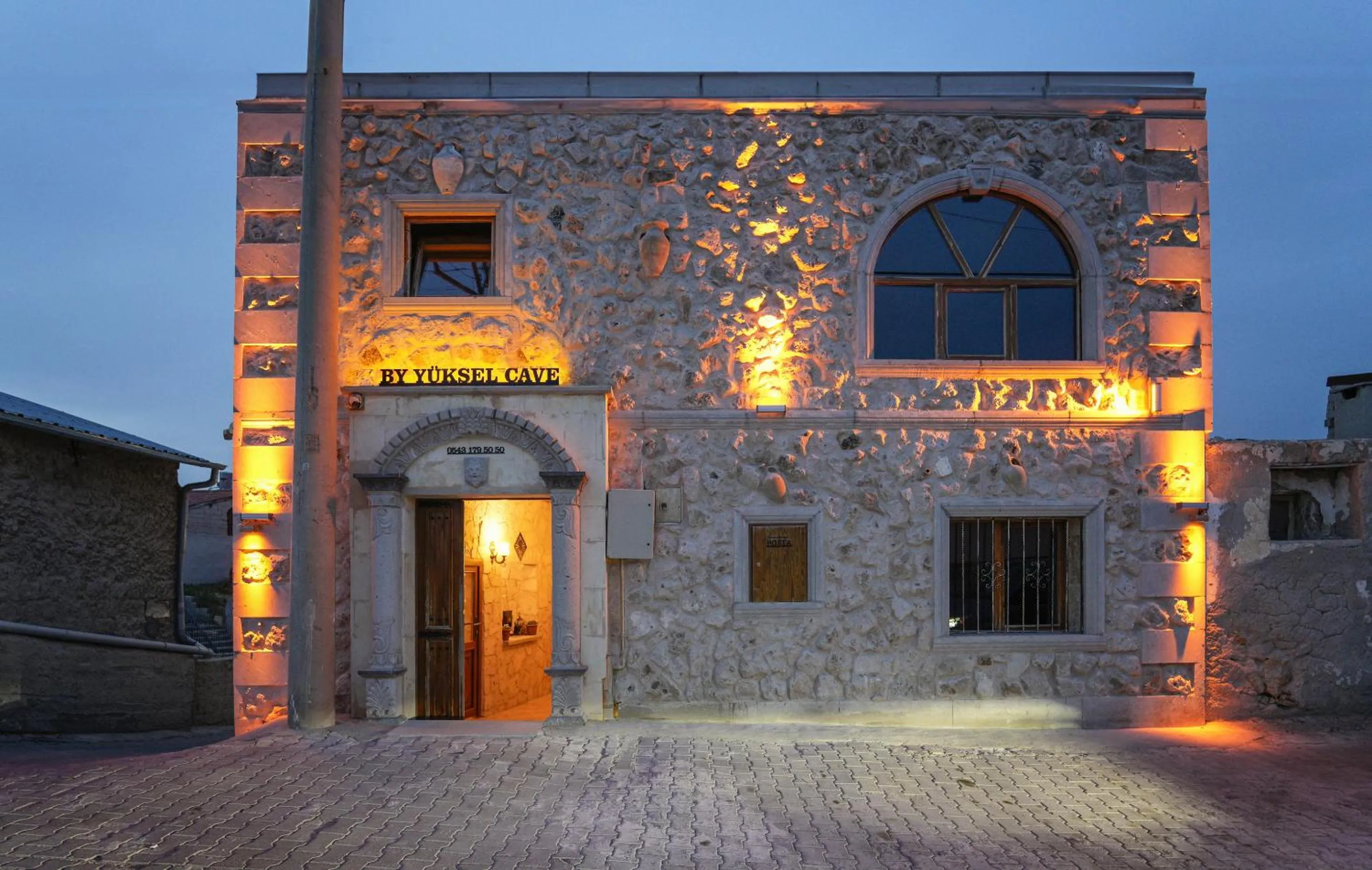 Property building in By Yüksel Cave