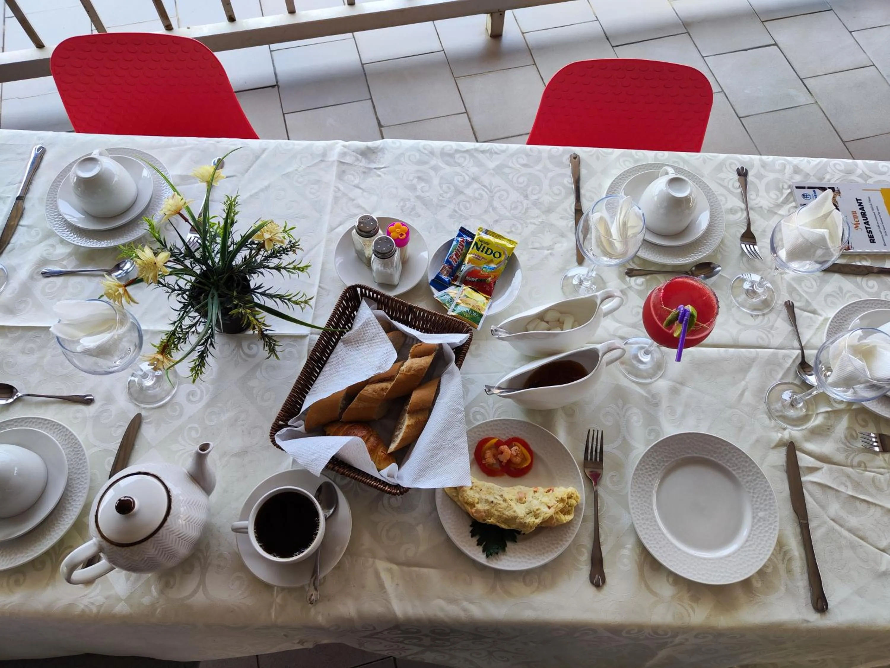 Restaurant/places to eat in HOTEL DE L'OCEAN KRIBI