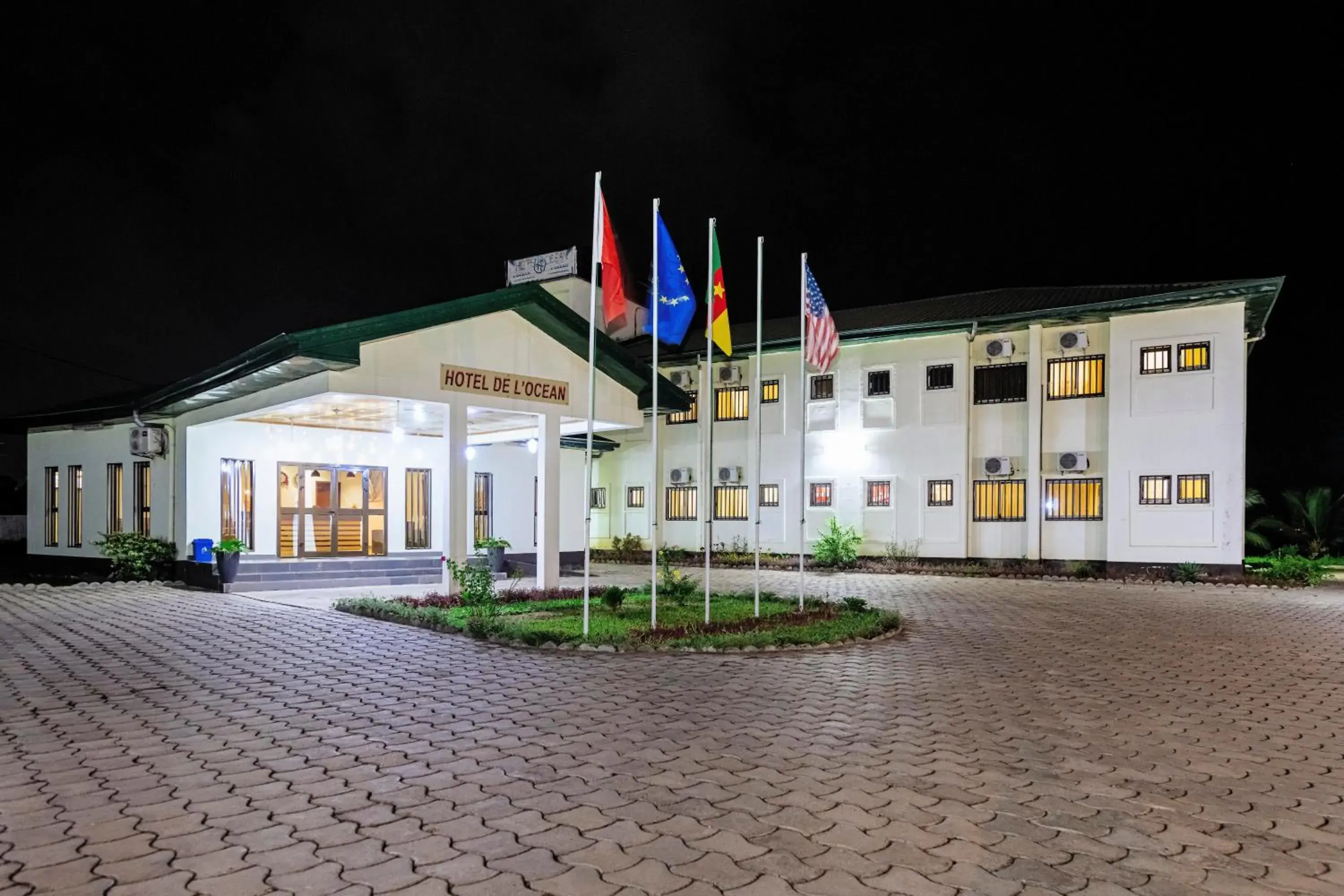 HOTEL DE L'OCEAN KRIBI HOTEL DE L'OCEAN KRIBI