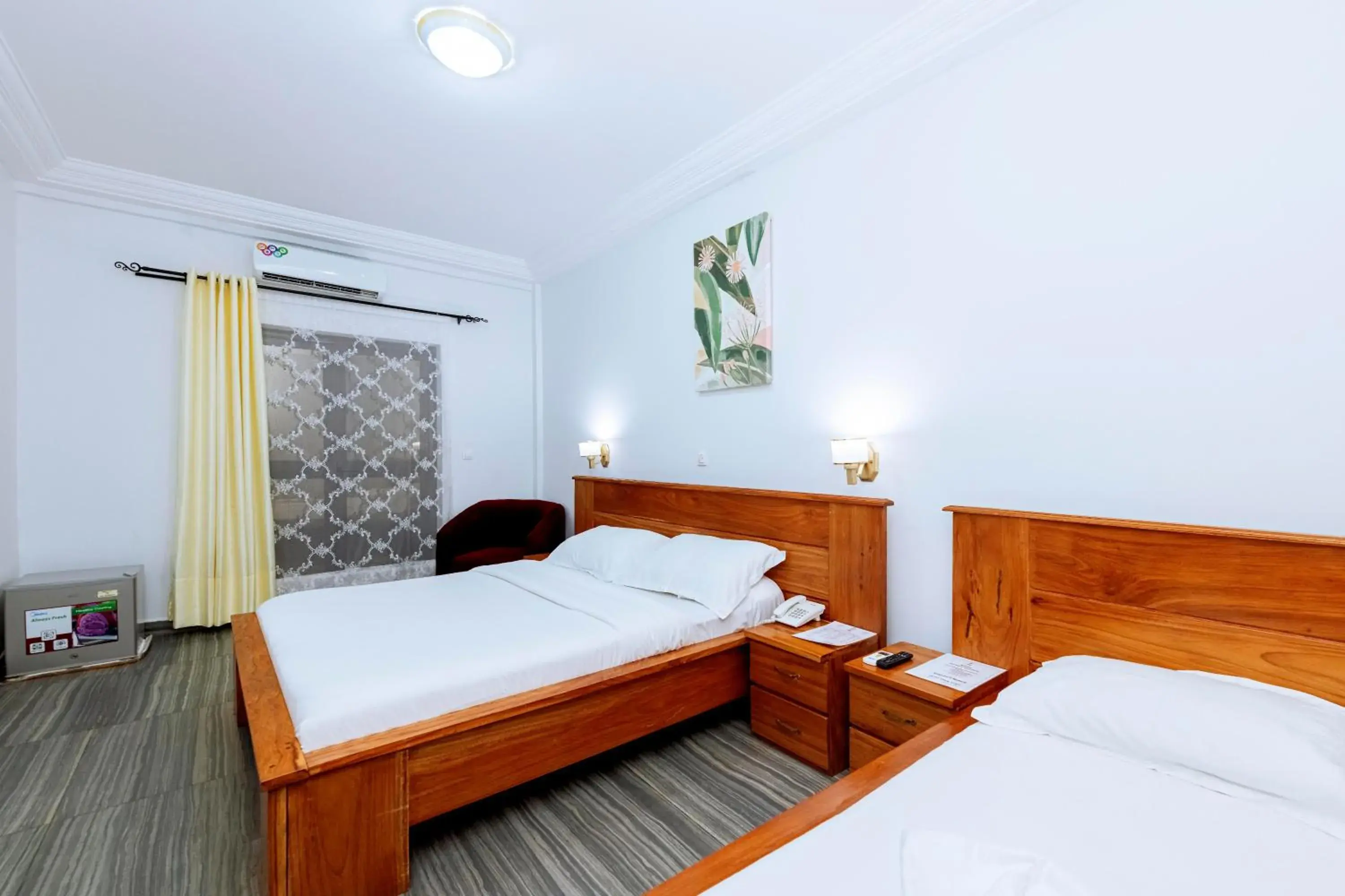 Triple Room with Sea View in HOTEL DE L'OCEAN KRIBI Triple Room with Sea View in HOTEL DE L'OCEAN KRIBI