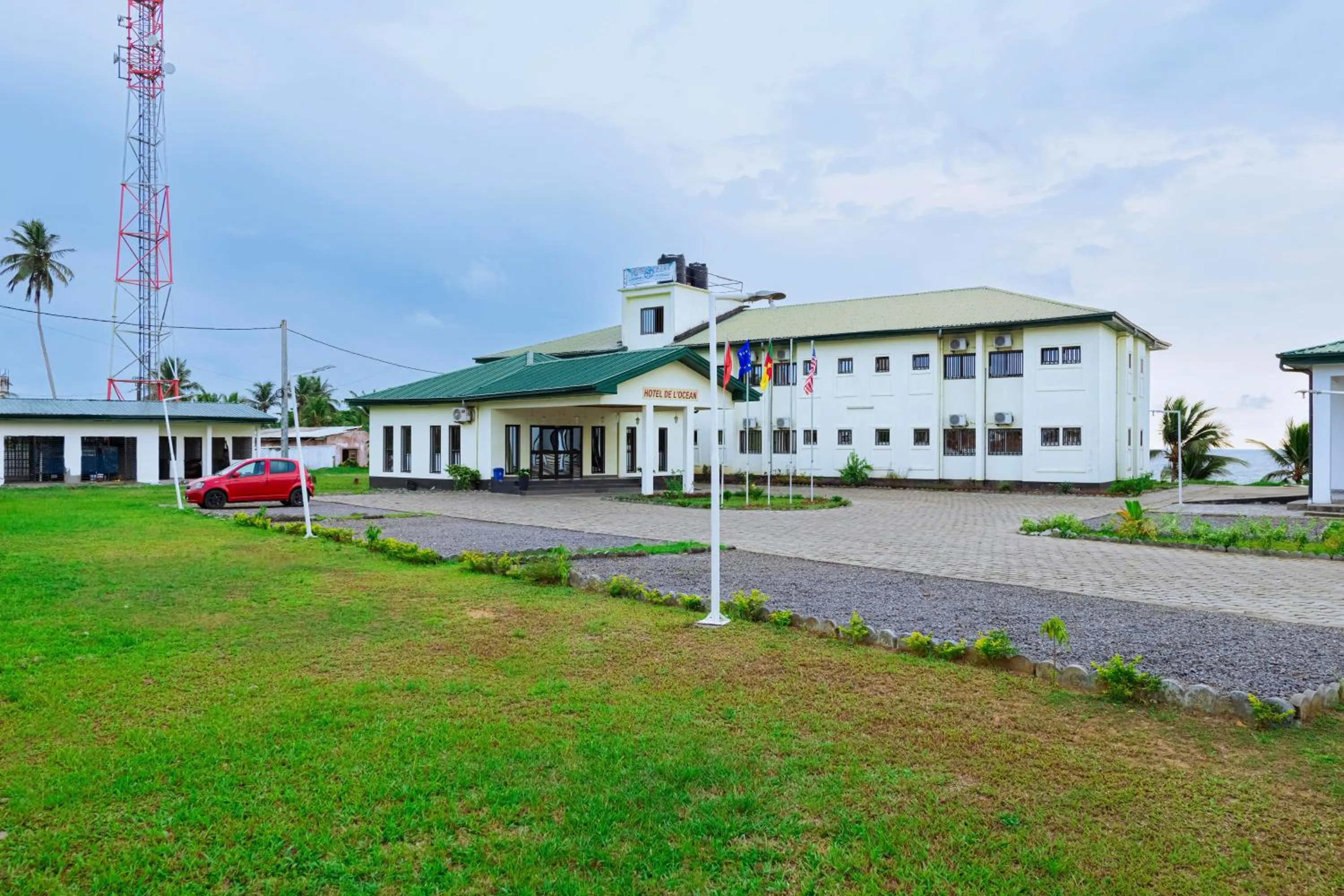 Property building in HOTEL DE L'OCEAN KRIBI