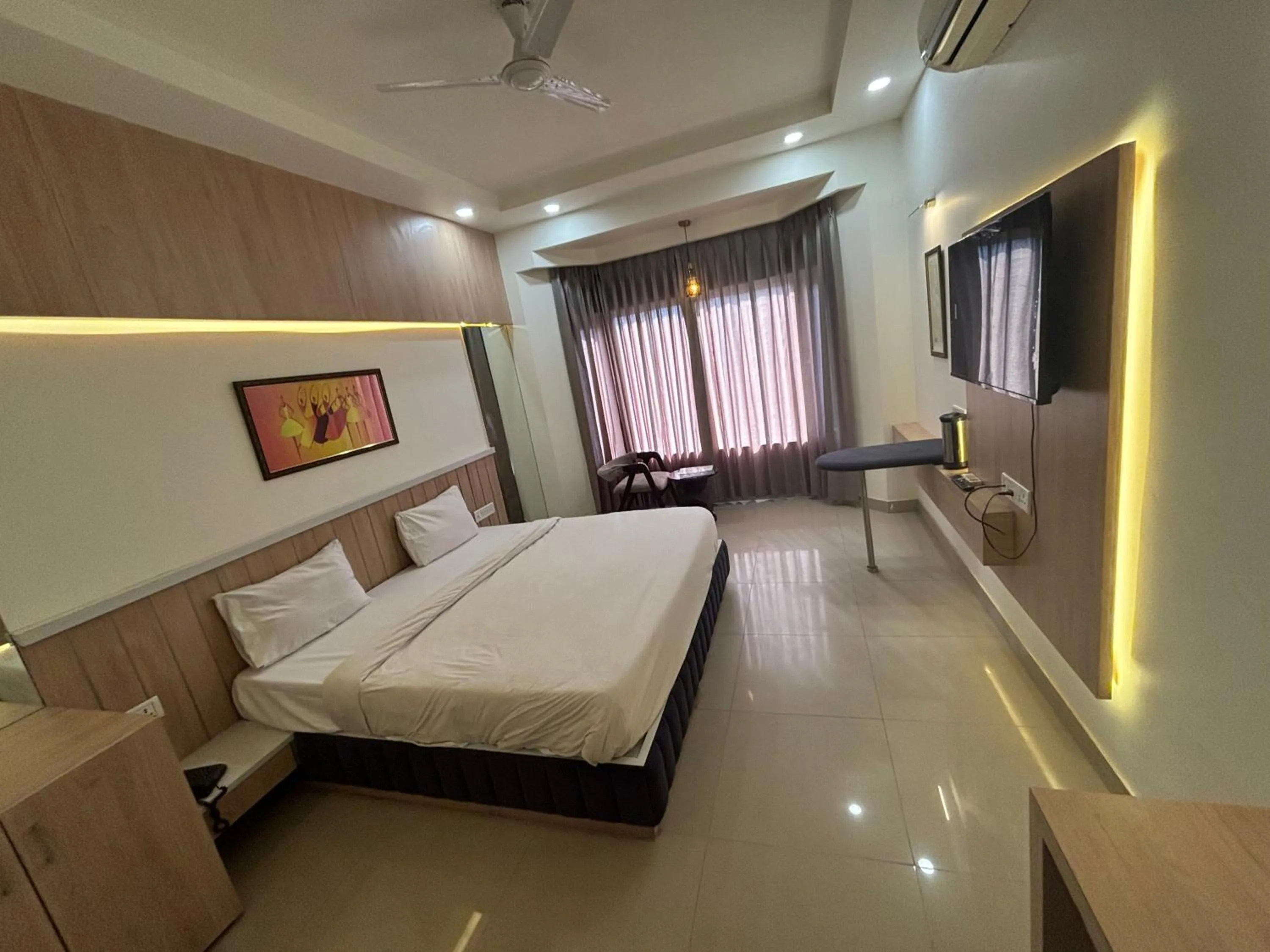 Photo of the whole room, Bed in Hotel Maya international