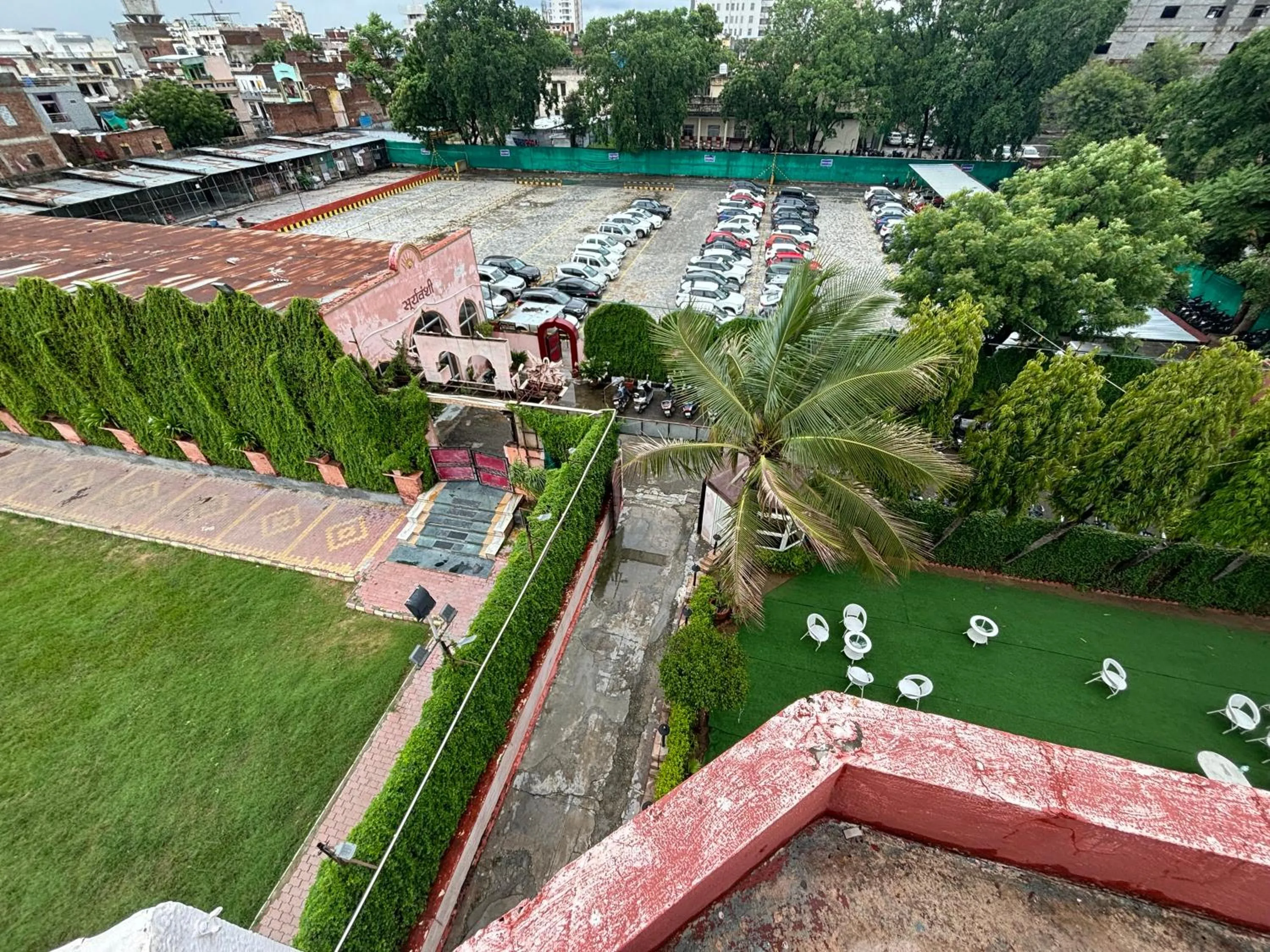 Parking in Hotel Maya international