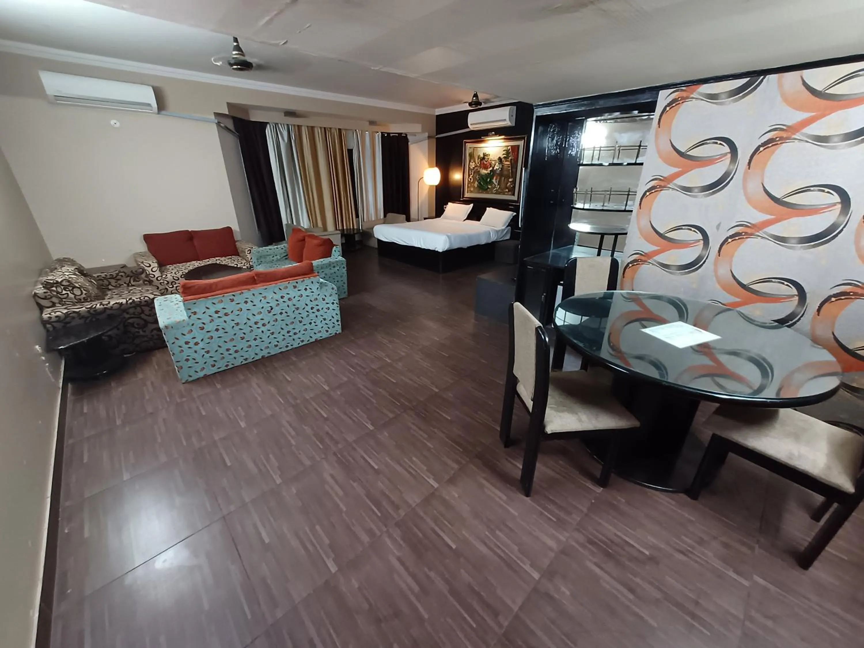 Photo of the whole room in Hotel Maya international