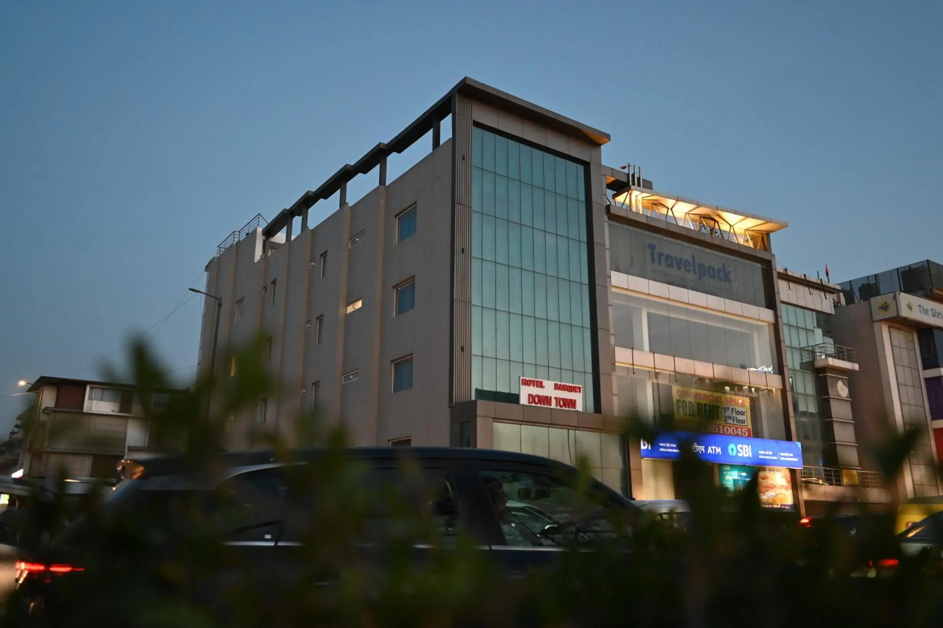 Property building in Hotel Down Town Paschim Vihar Property building in Hotel Down Town Paschim Vihar