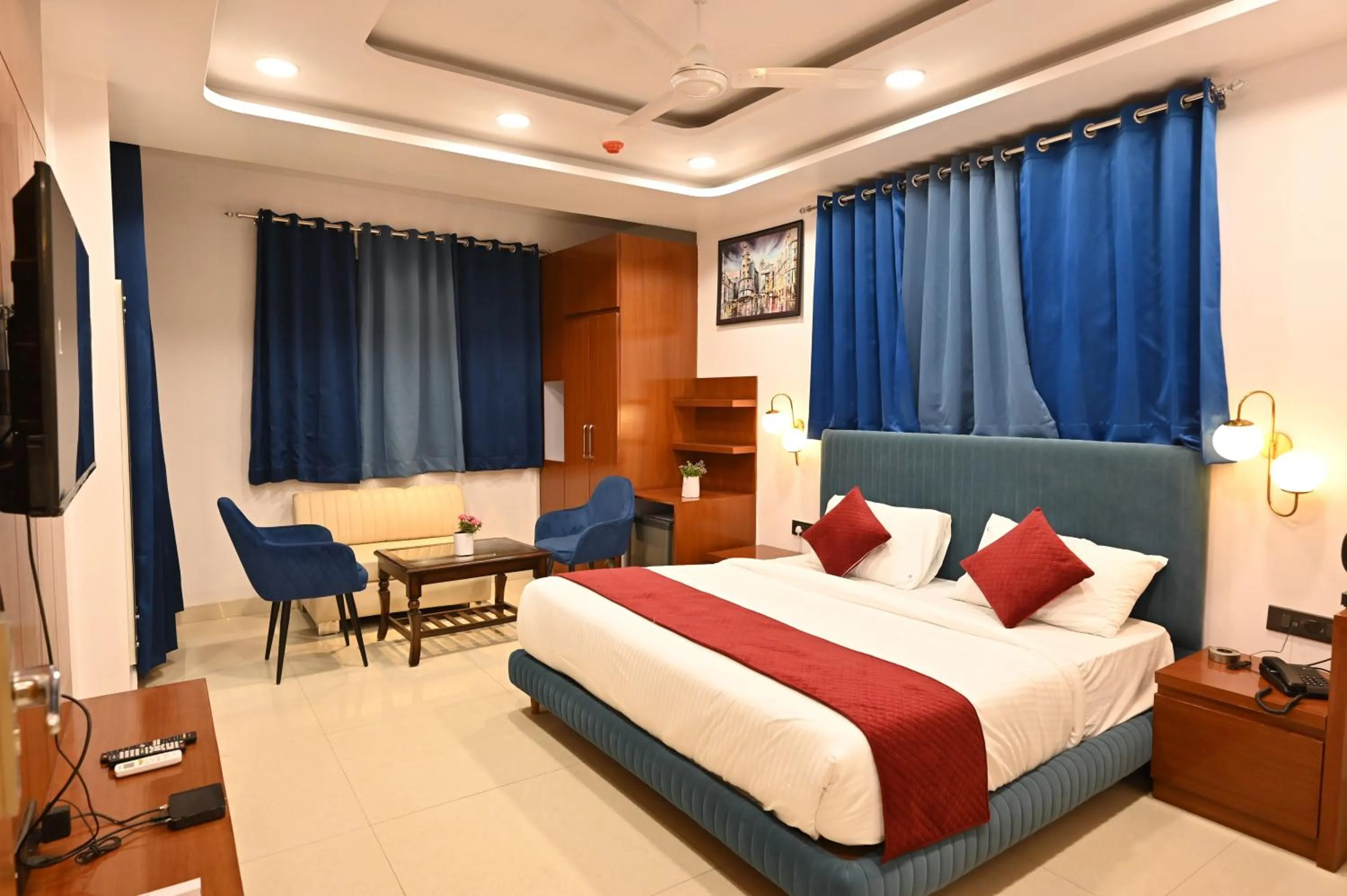Bed in Hotel Down Town Paschim Vihar