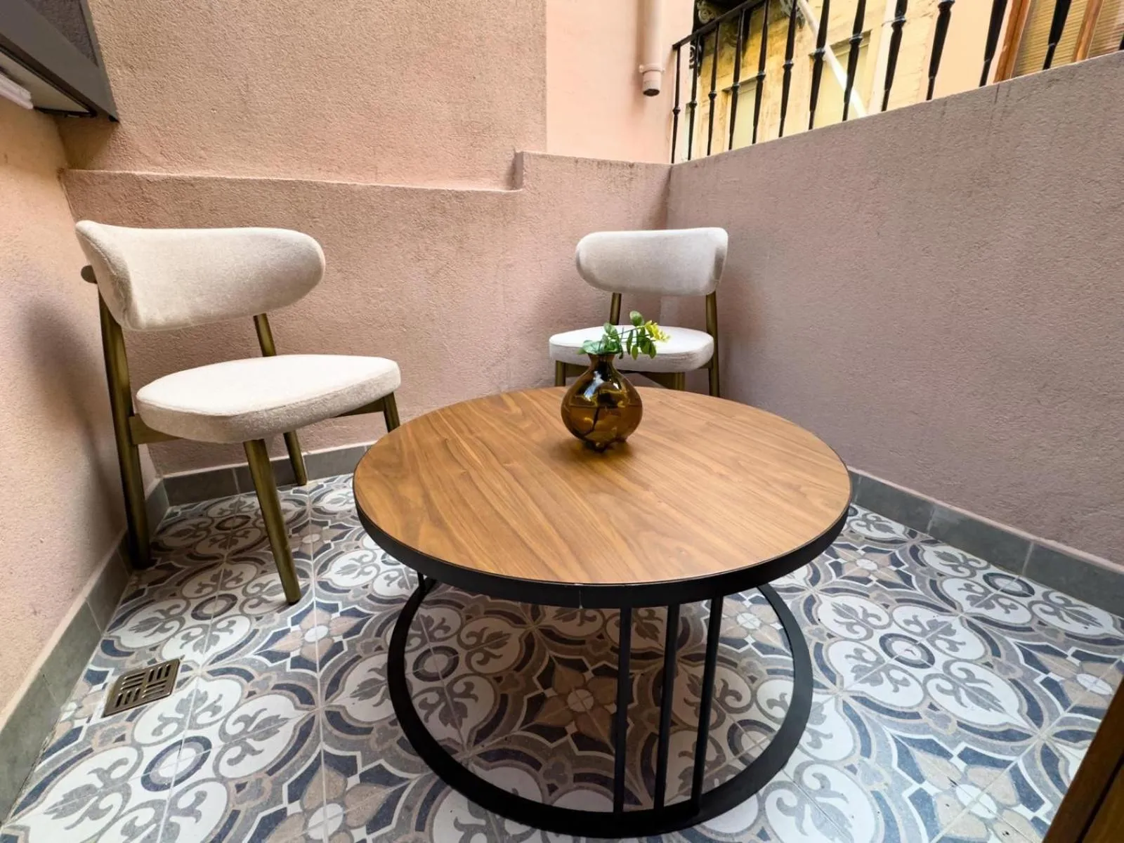 Seating area in Elmira Pera Hotel & - Special Class