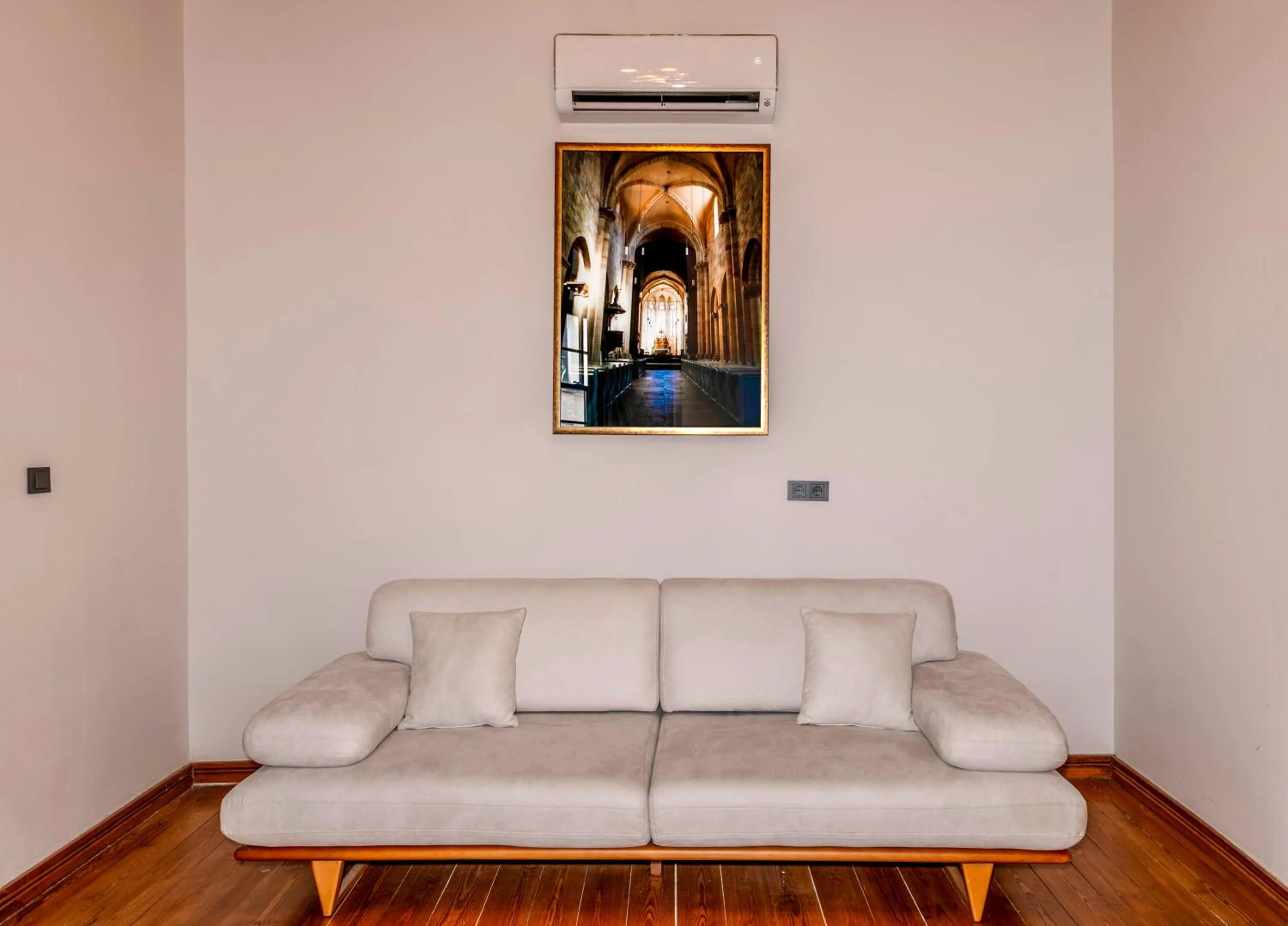 Photo of the whole room in Elmira Pera Hotel & - Special Class