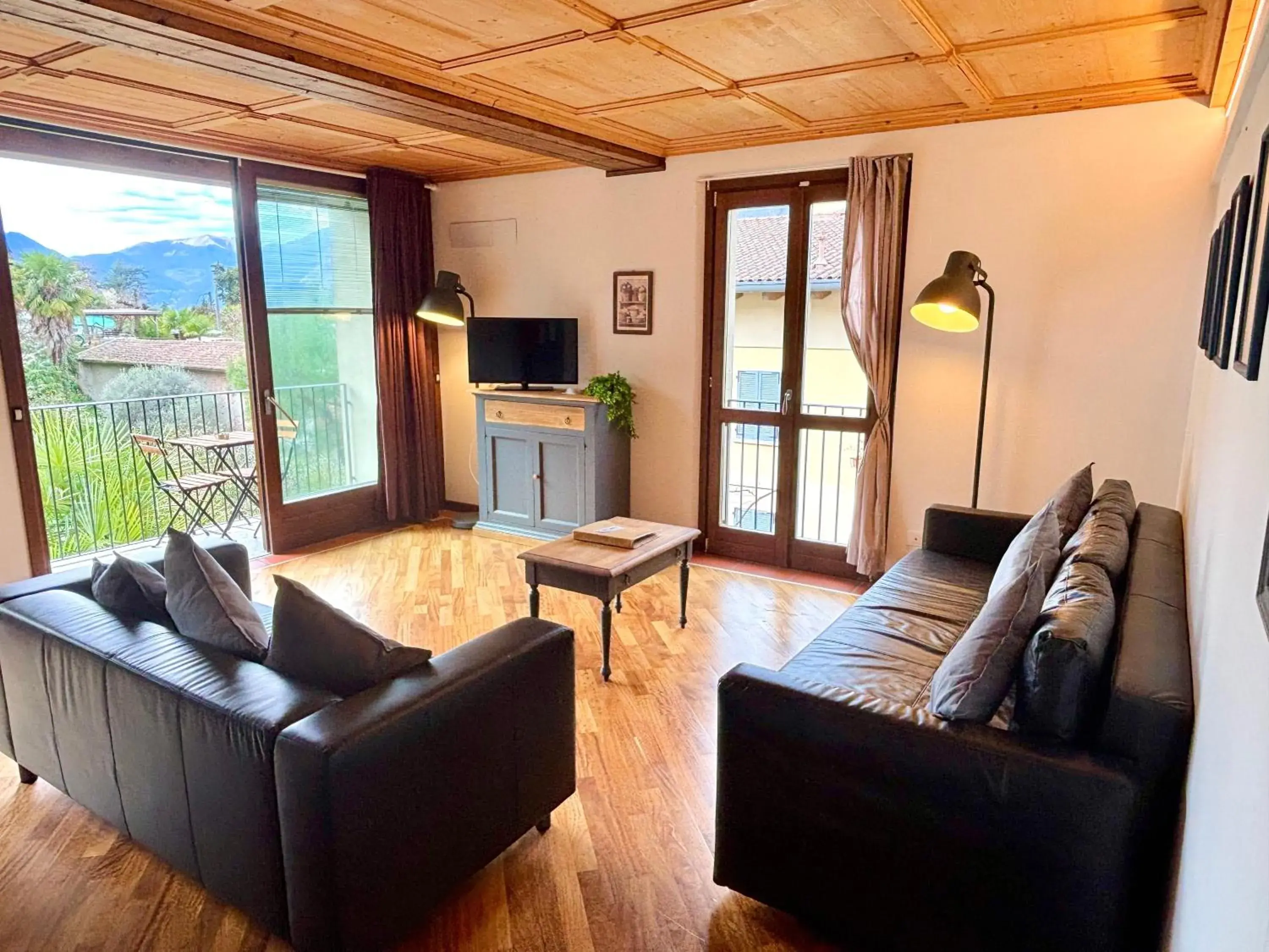 One-Bedroom Apartment with Balcony in Casa Lory One-Bedroom Apartment with Balcony in Casa Lory