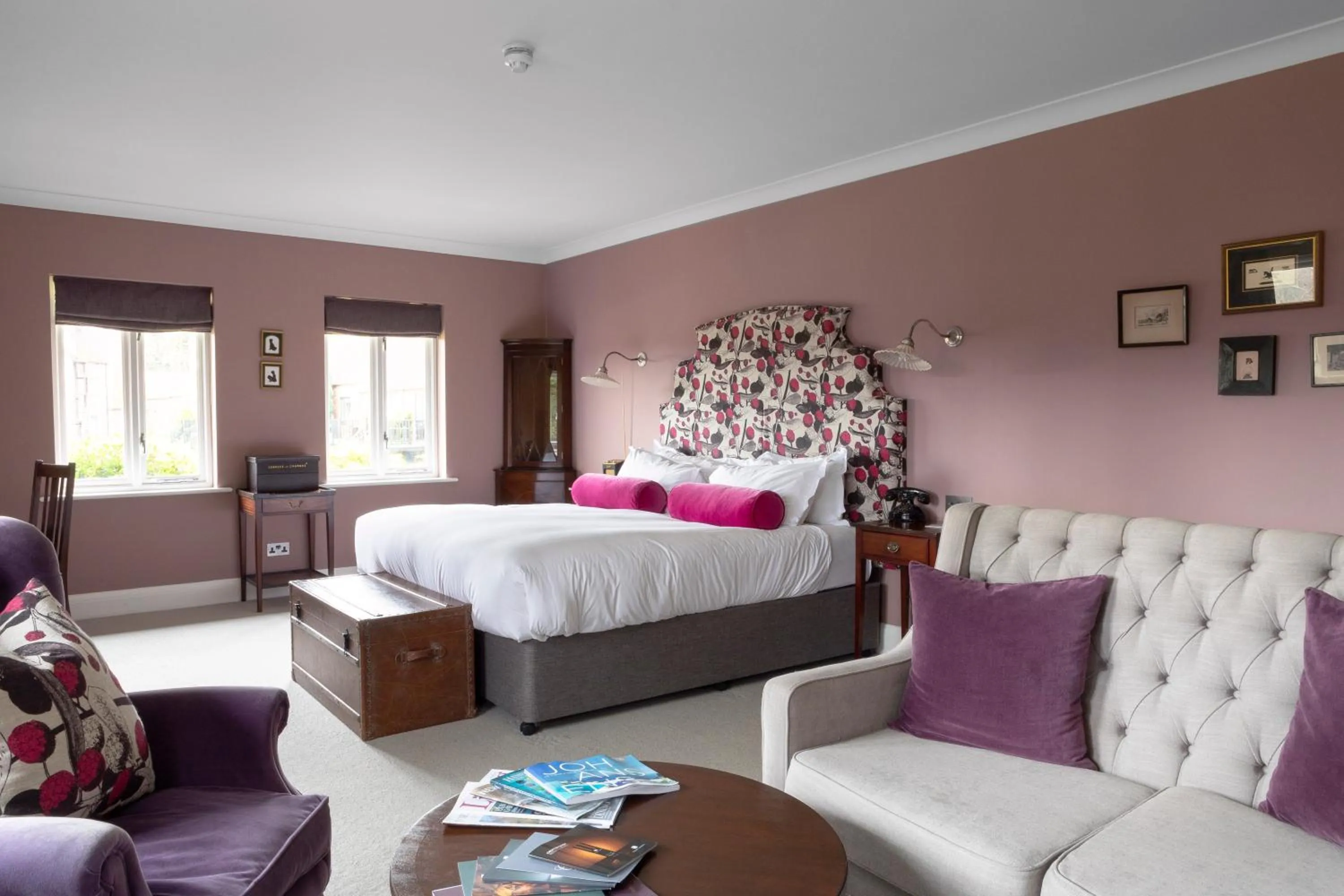 Bedroom, Bed in Burley Manor