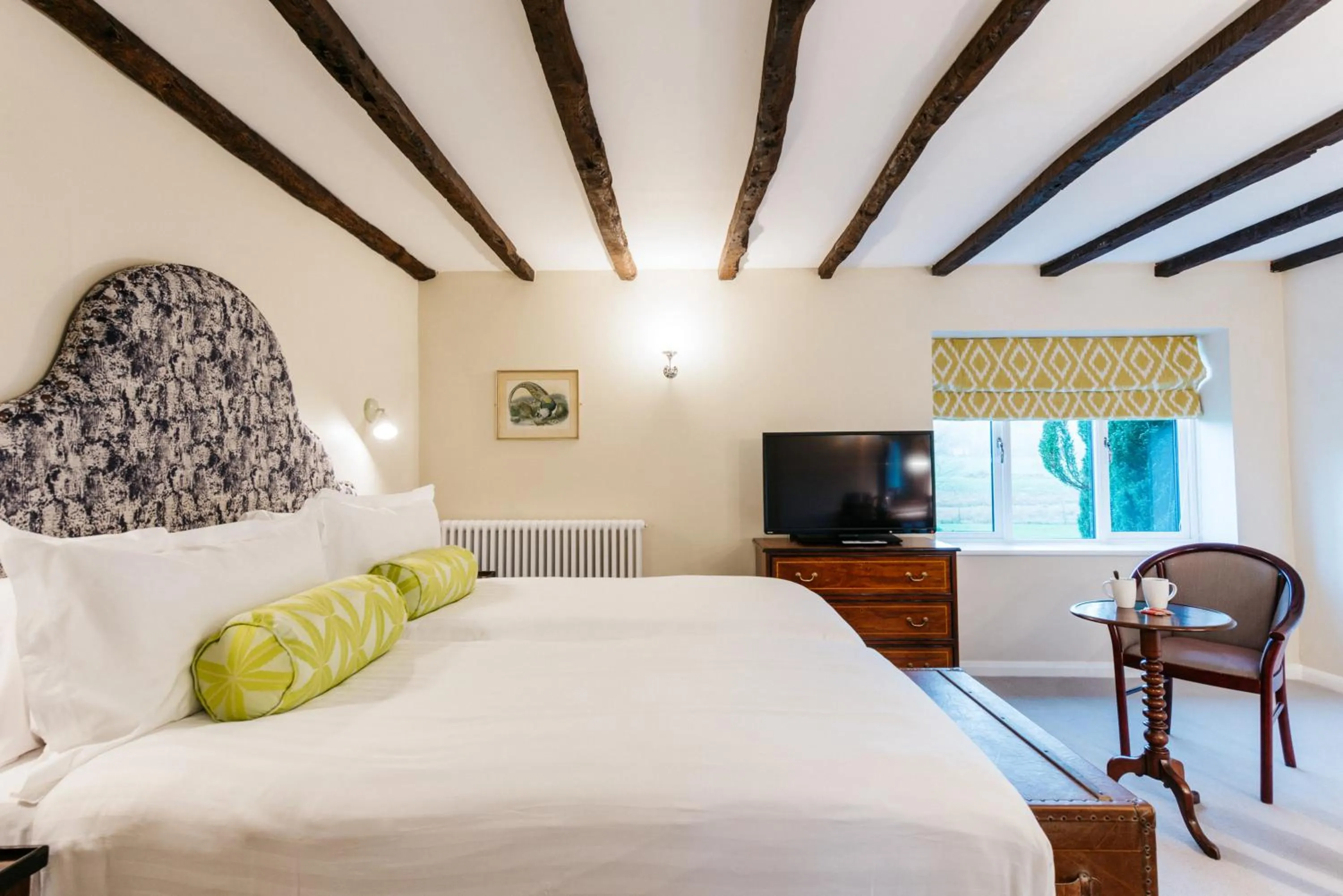 Bedroom, Bed in Burley Manor