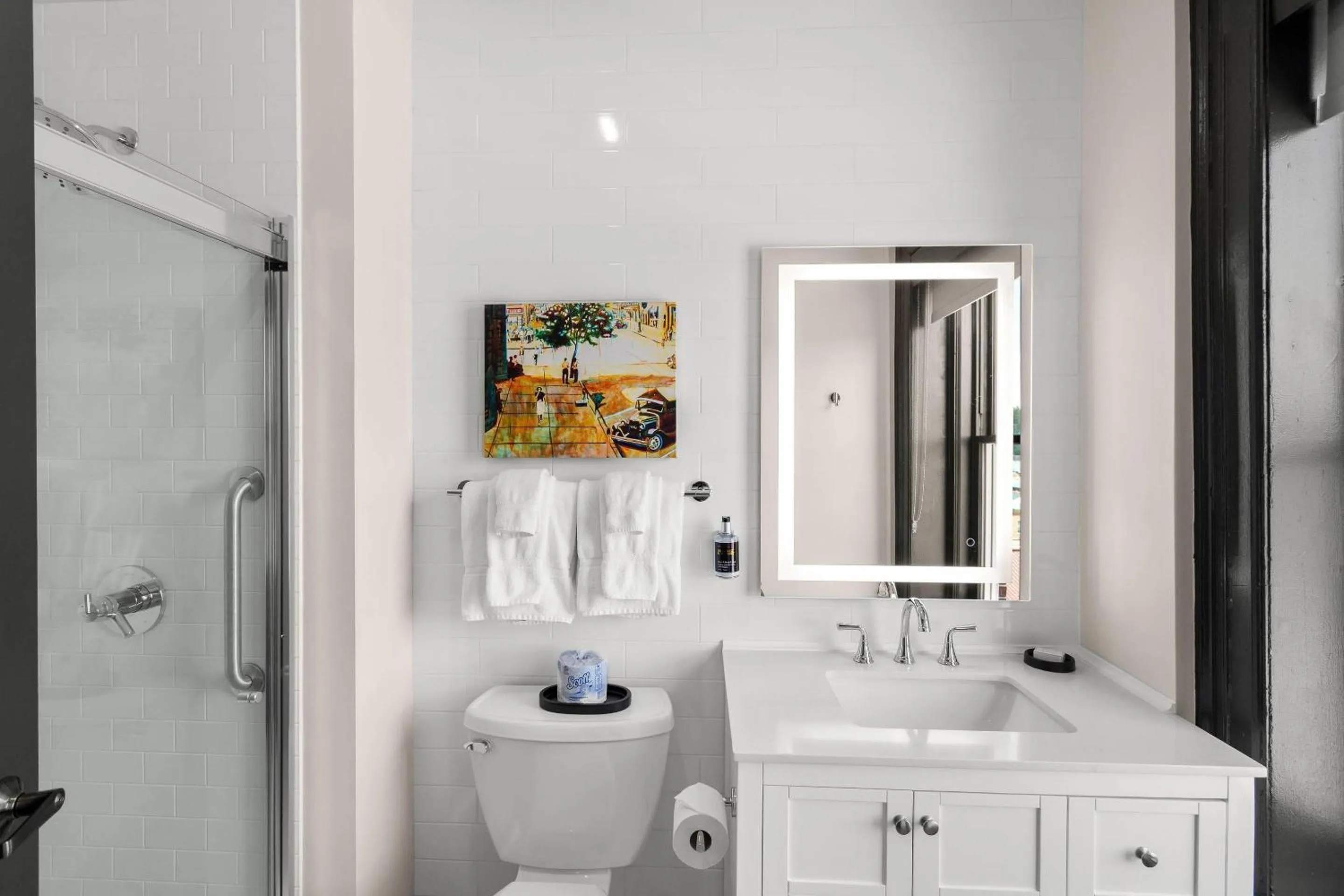 Bedroom in Tygart Hotel, an Ascend Collection Hotel