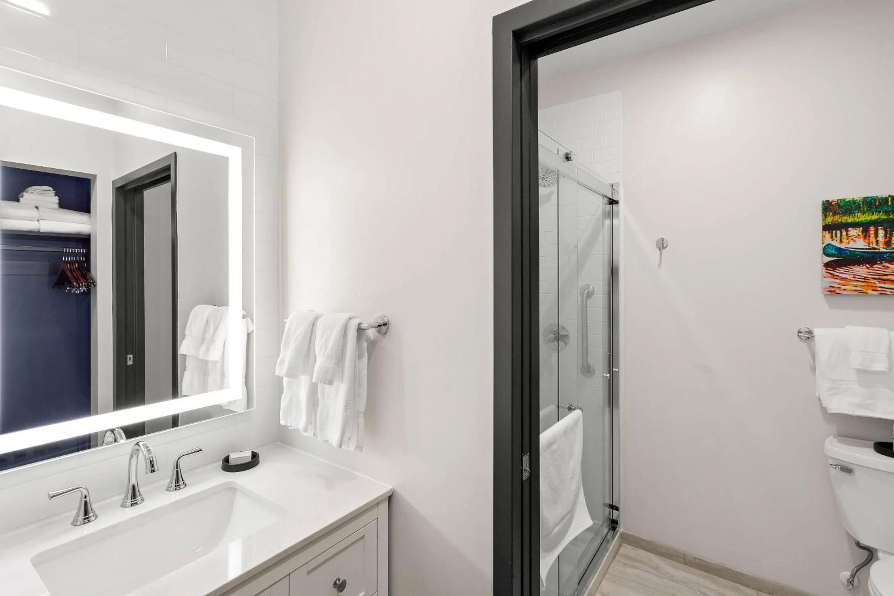 Bedroom in Tygart Hotel, an Ascend Collection Hotel