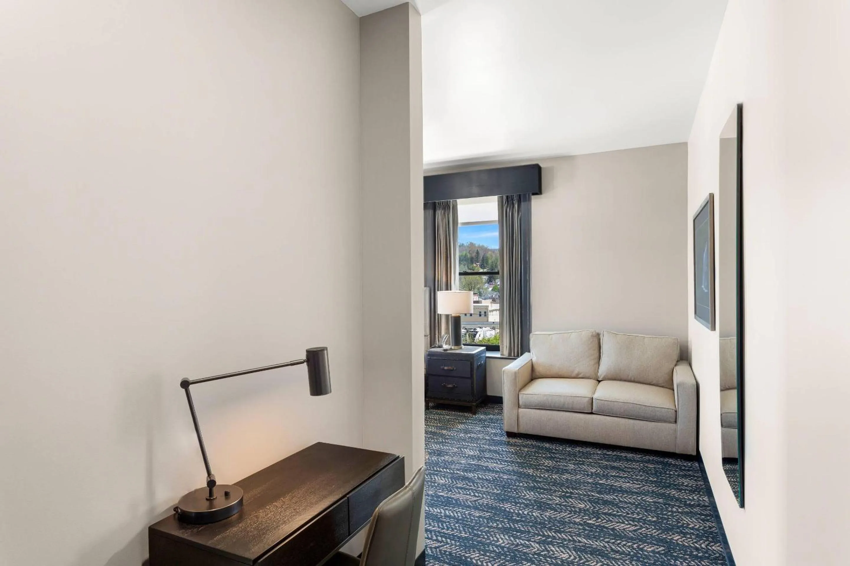 Bedroom in Tygart Hotel, an Ascend Collection Hotel