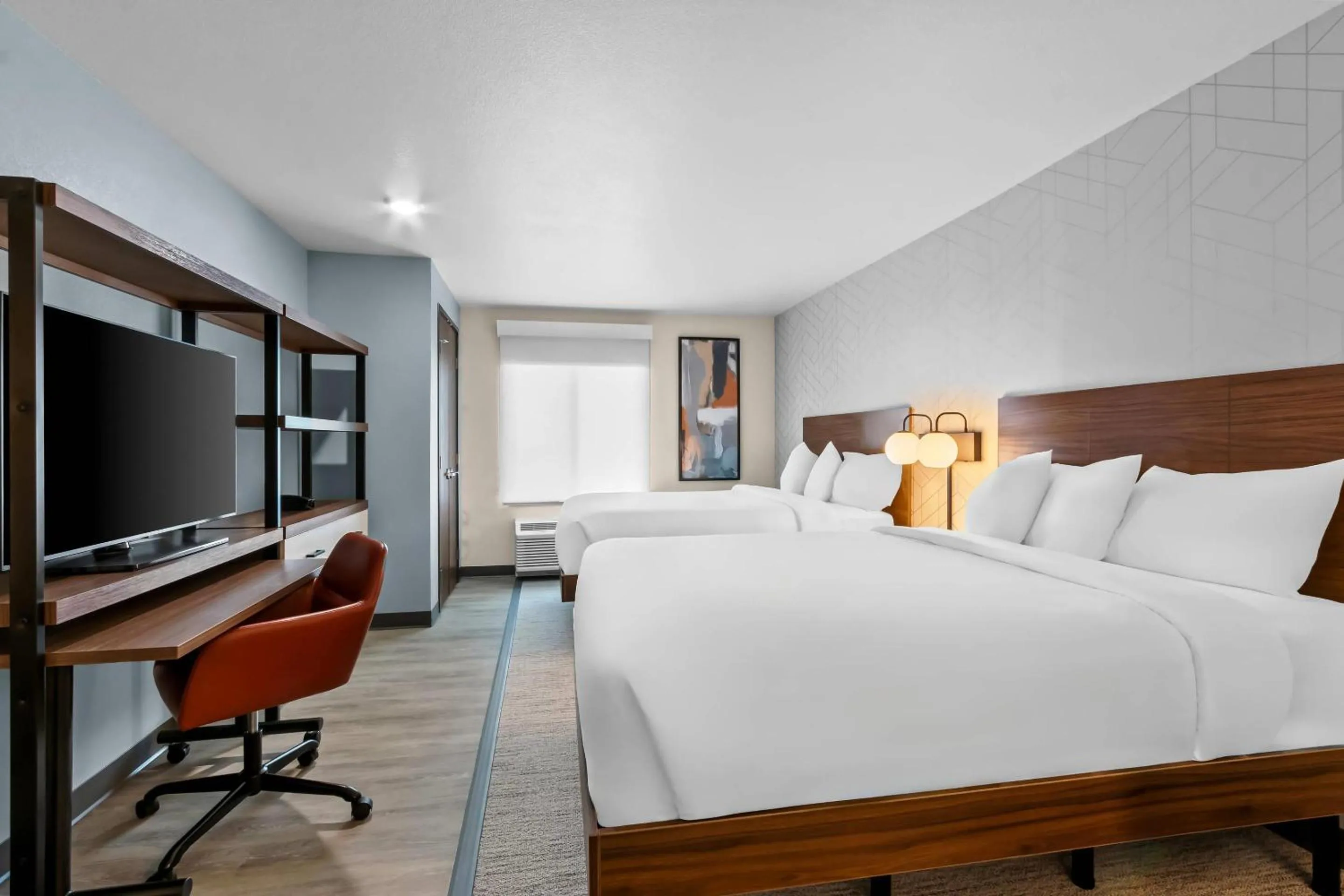 Bedroom, Bed in Everhome Suites Chandler Phoenix Fashion Center