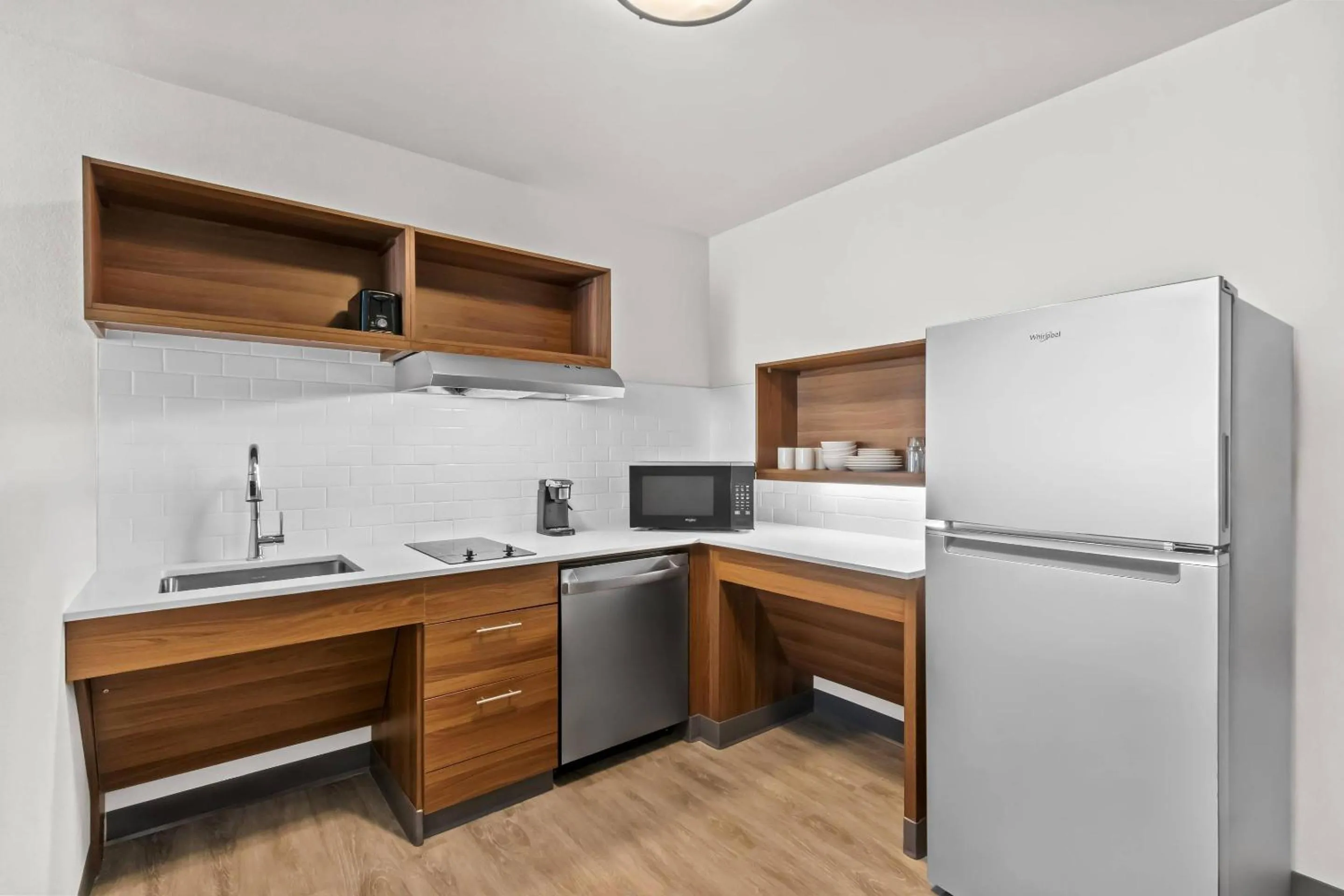Bedroom in Everhome Suites Chandler Phoenix Fashion Center