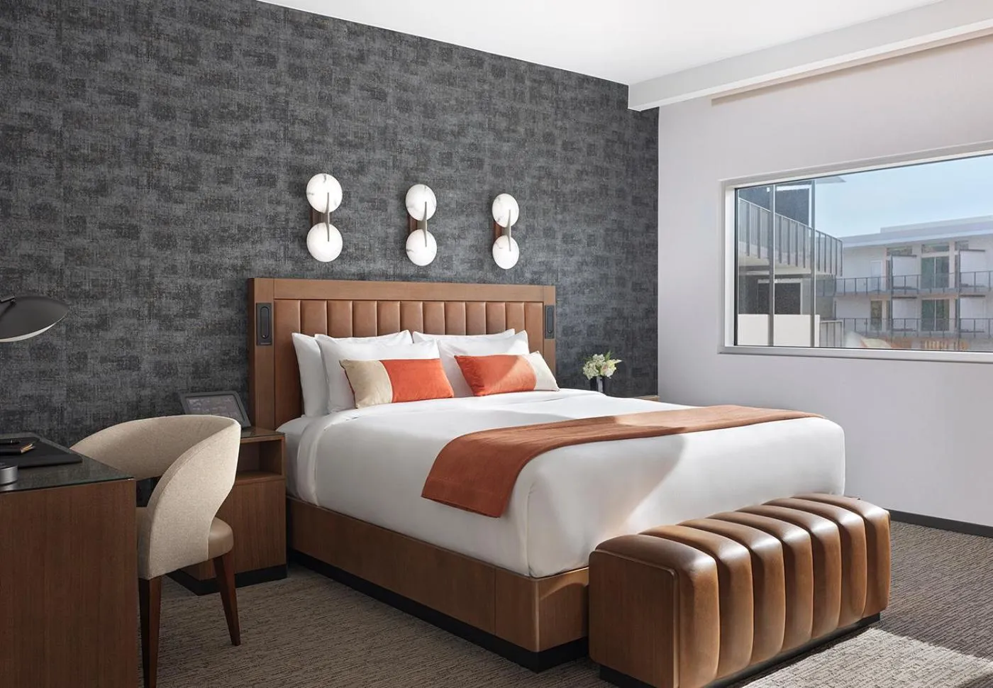 Bedroom, Bed in Black Desert Resort