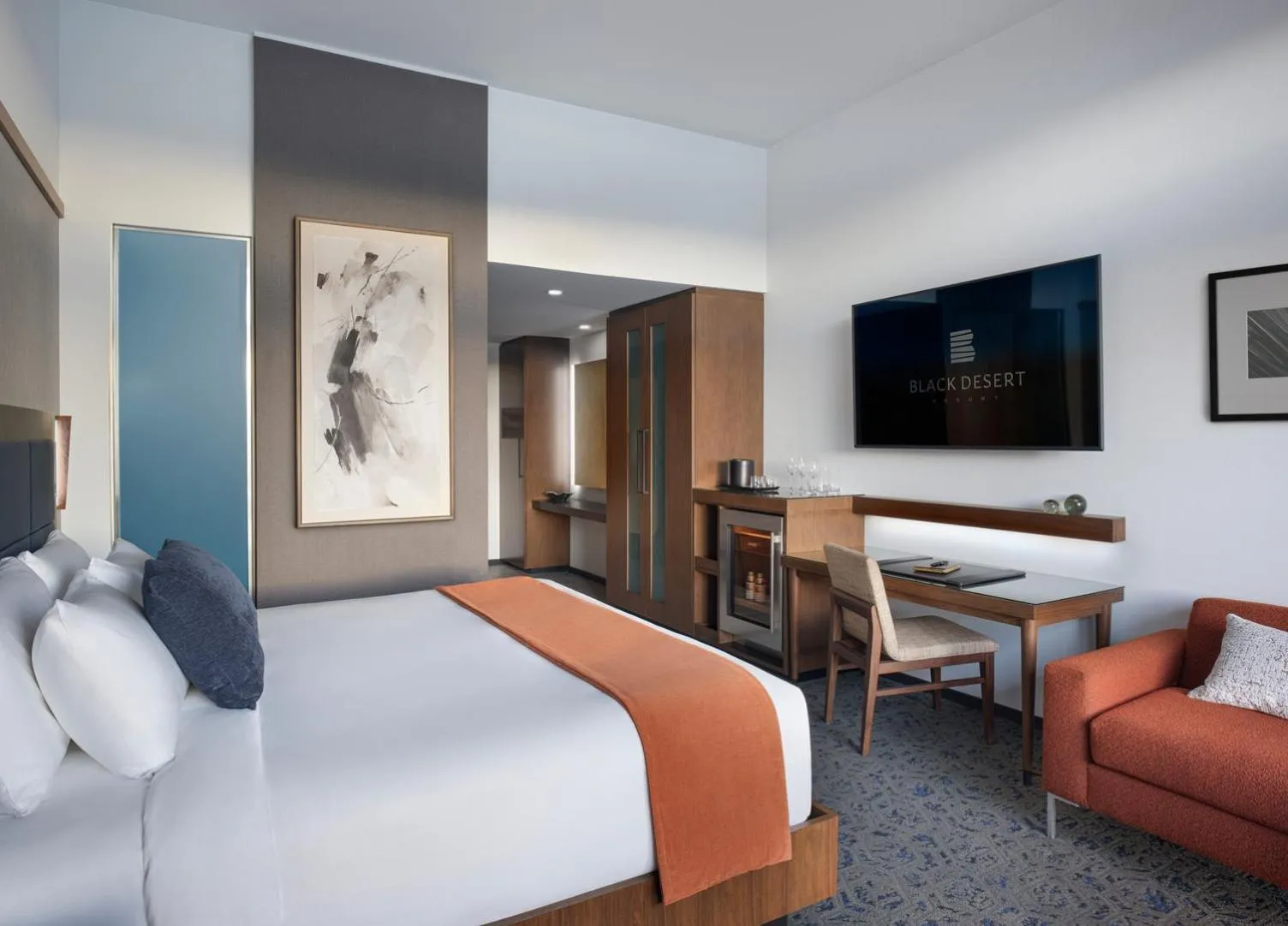 Bedroom, Bed in Black Desert Resort