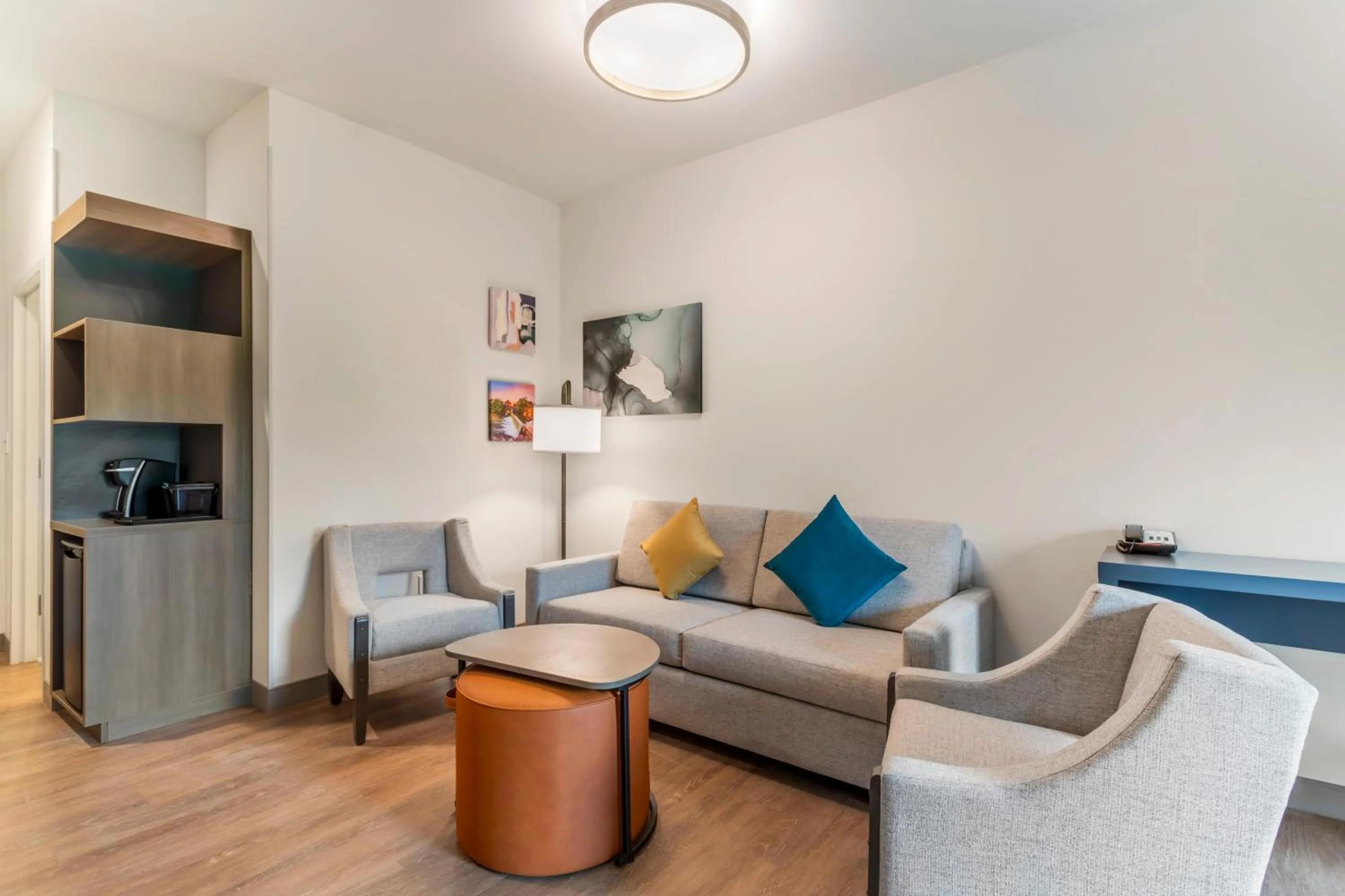 TV and multimedia in Comfort Suites Gatlinburg Downtown-Convention Center