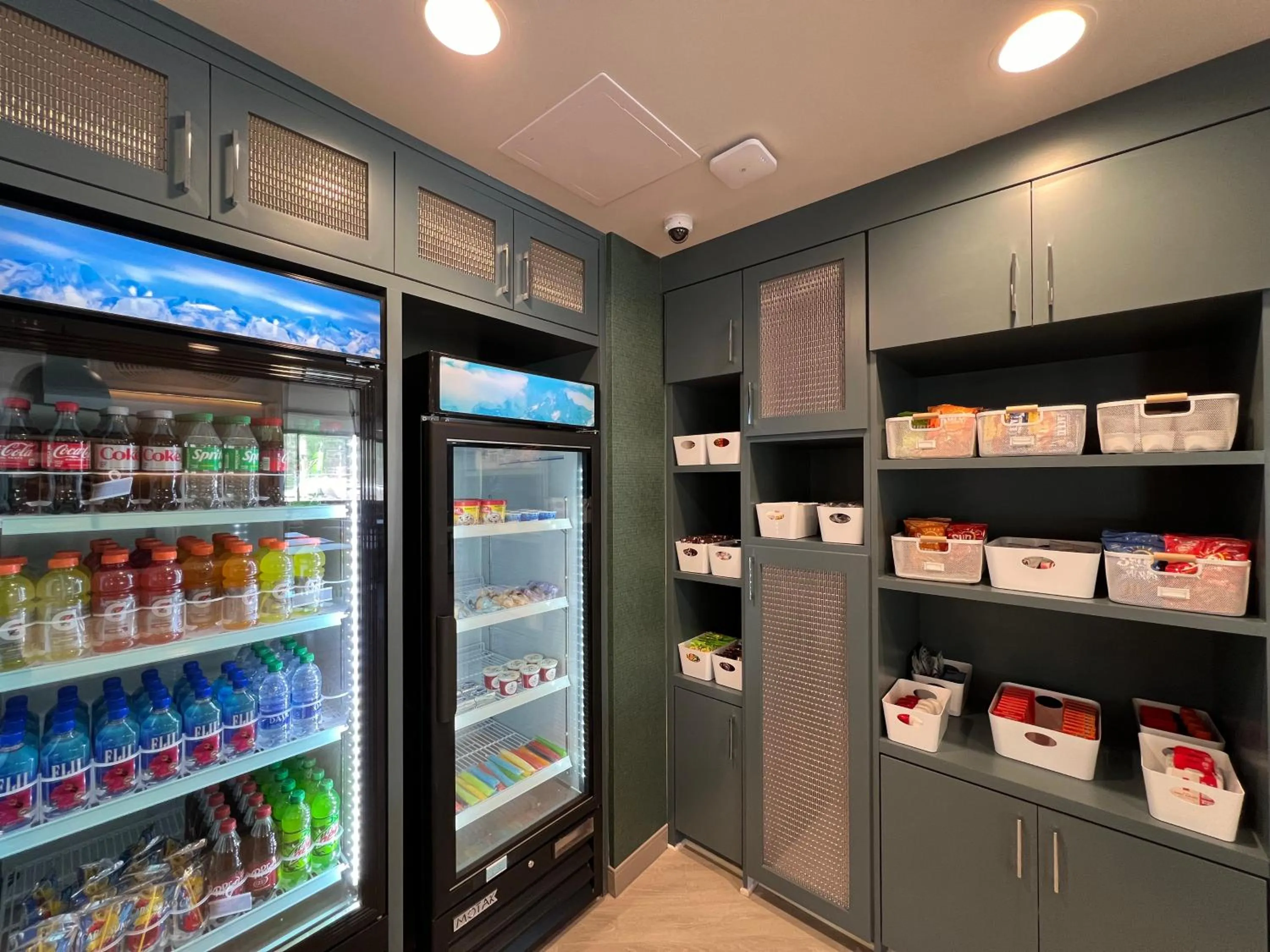 Restaurant/places to eat in Comfort Suites Gatlinburg Downtown-Convention Center