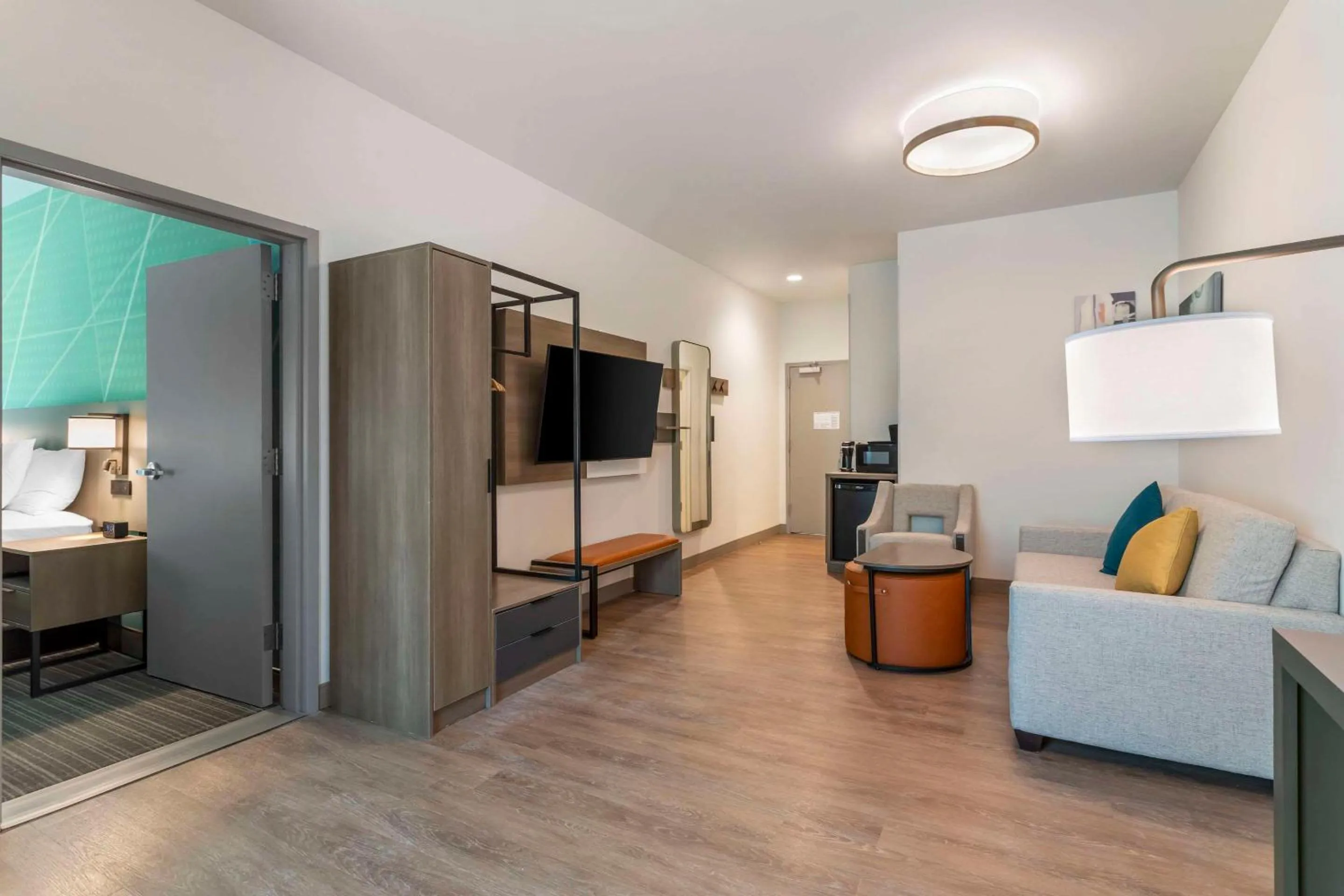 Bedroom in Comfort Suites Gatlinburg Downtown-Convention Center