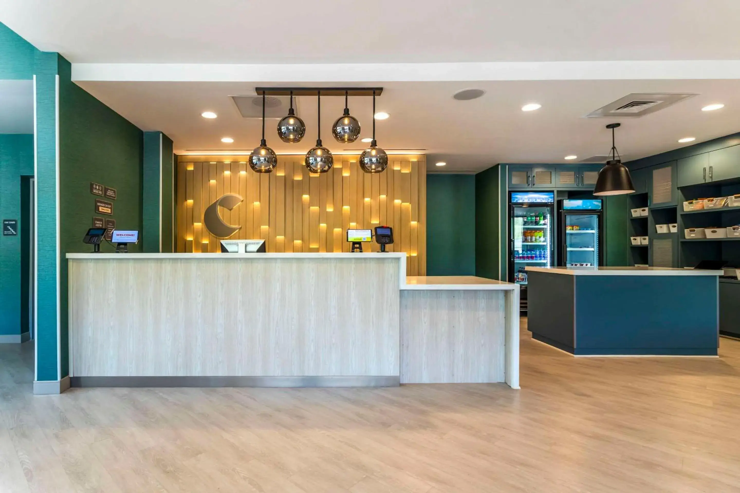 Lobby or reception in Comfort Suites Gatlinburg Downtown-Convention Center Lobby or reception in Comfort Suites Gatlinburg Downtown-Convention Center