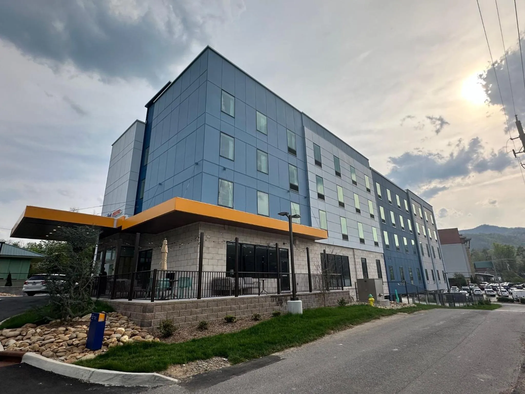 Property building in Comfort Suites Gatlinburg Downtown-Convention Center