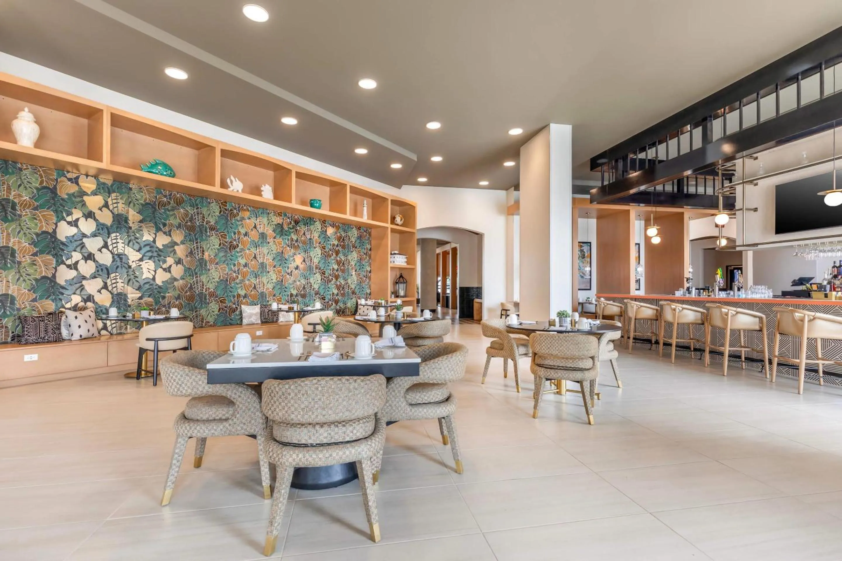 Lounge or bar in Cambria Hotel Rehoboth Beach