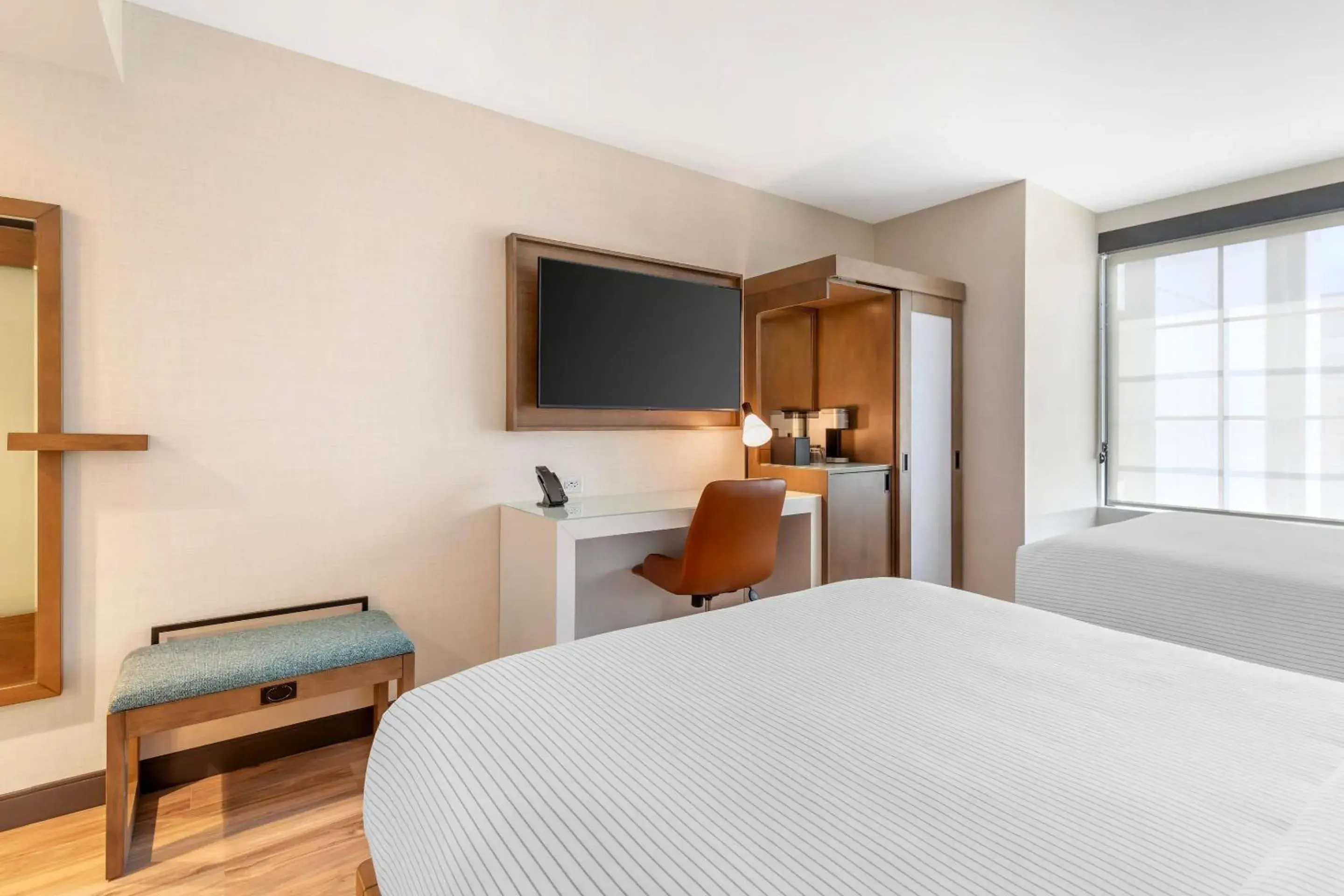 Bedroom, Bed in Cambria Hotel Denver Downtown RiNo Bedroom, Bed in Cambria Hotel Denver Downtown RiNo