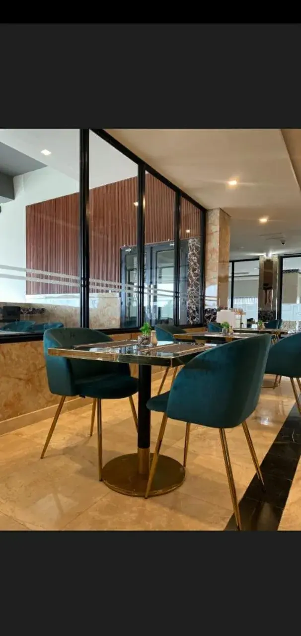 Restaurant/places to eat in Salatin Hotel Palembang Restaurant/places to eat in Salatin Hotel Palembang
