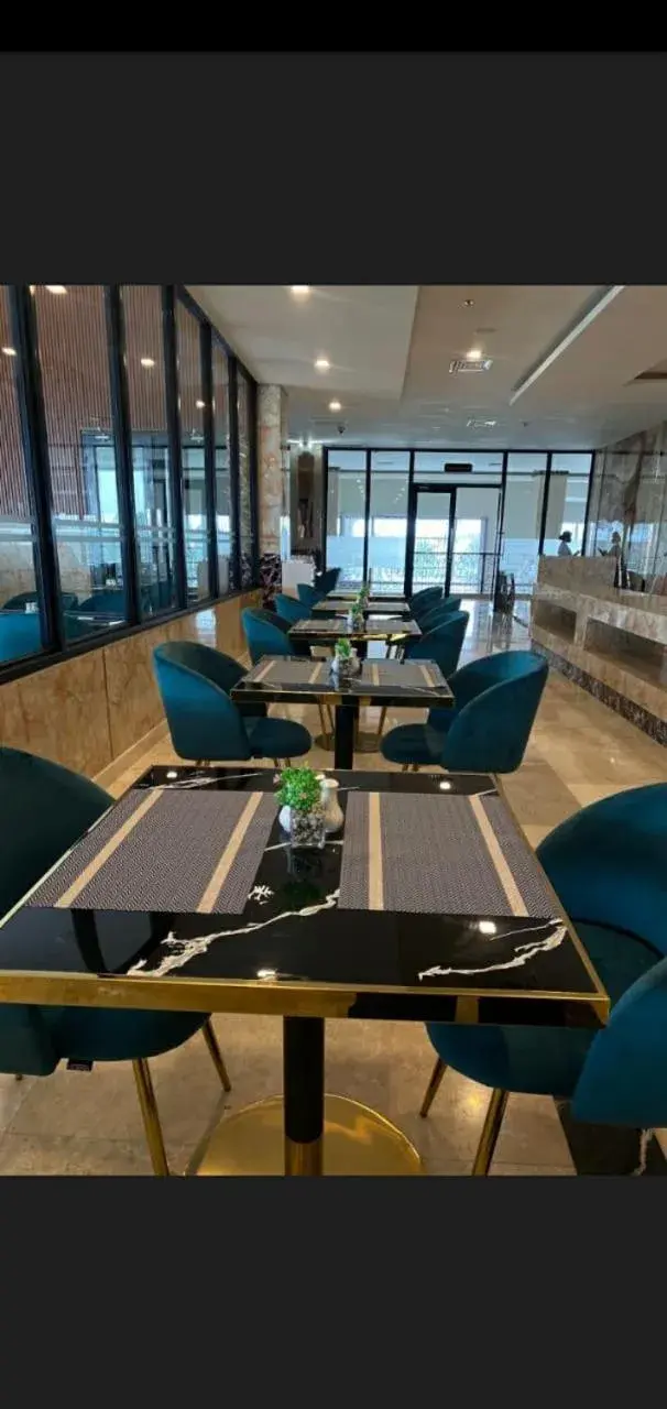 Restaurant/places to eat in Salatin Hotel Palembang Restaurant/places to eat in Salatin Hotel Palembang