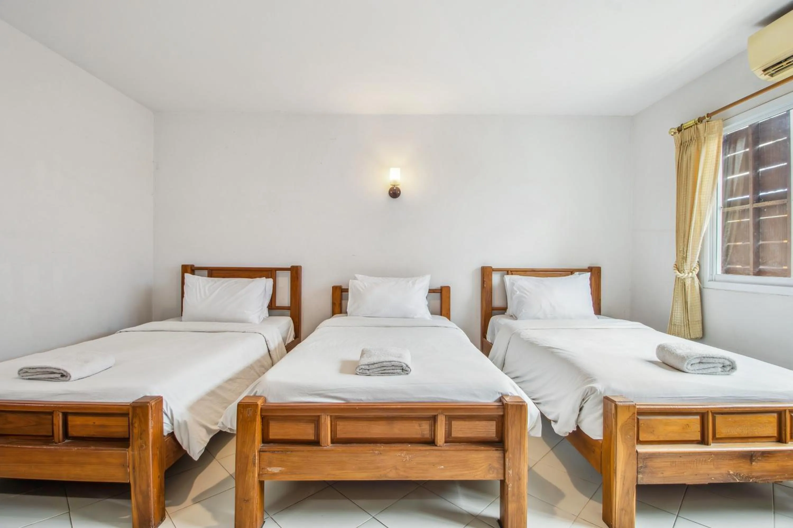 Bed in Budget Stars Hotel Chiang Mai