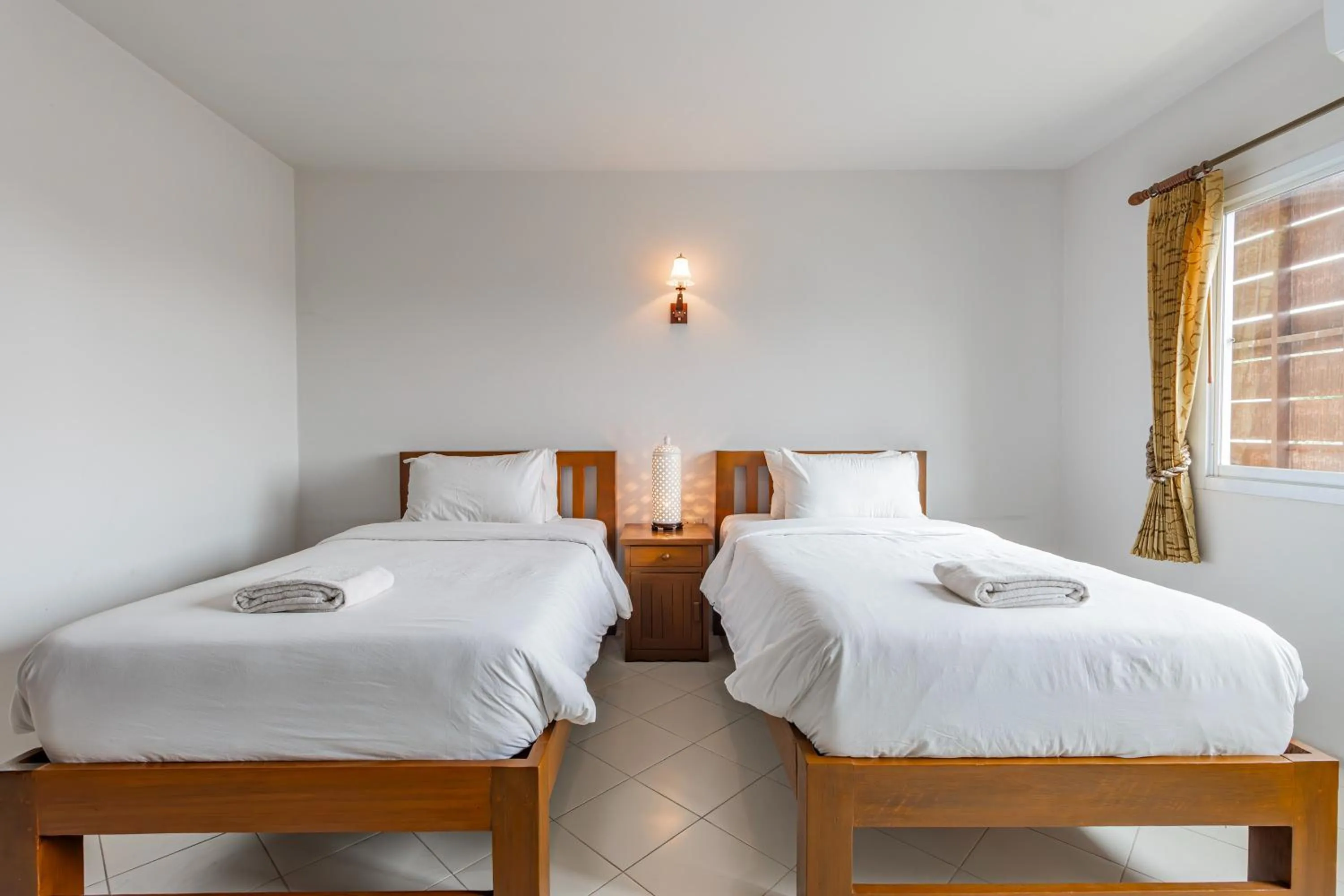 Bedroom, Bed in Budget Stars Hotel Chiang Mai