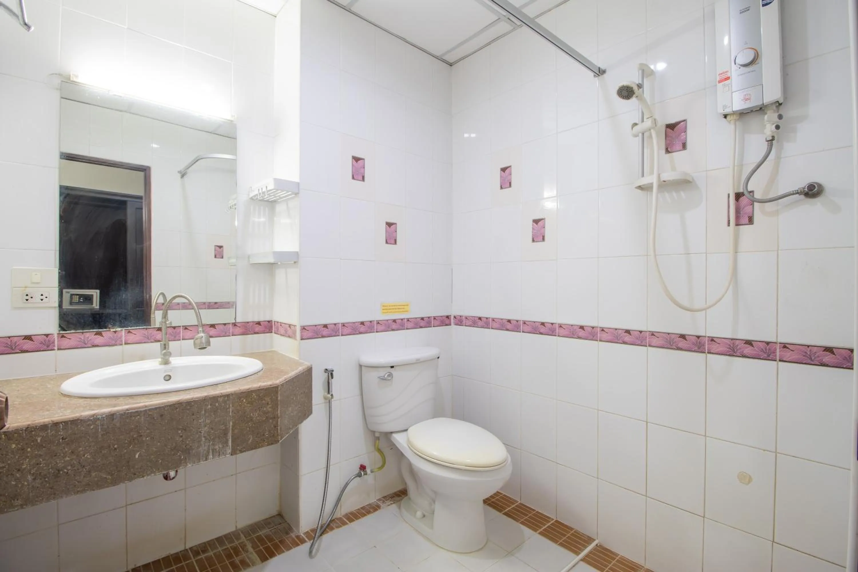 Bathroom in Budget Stars Hotel Chiang Mai