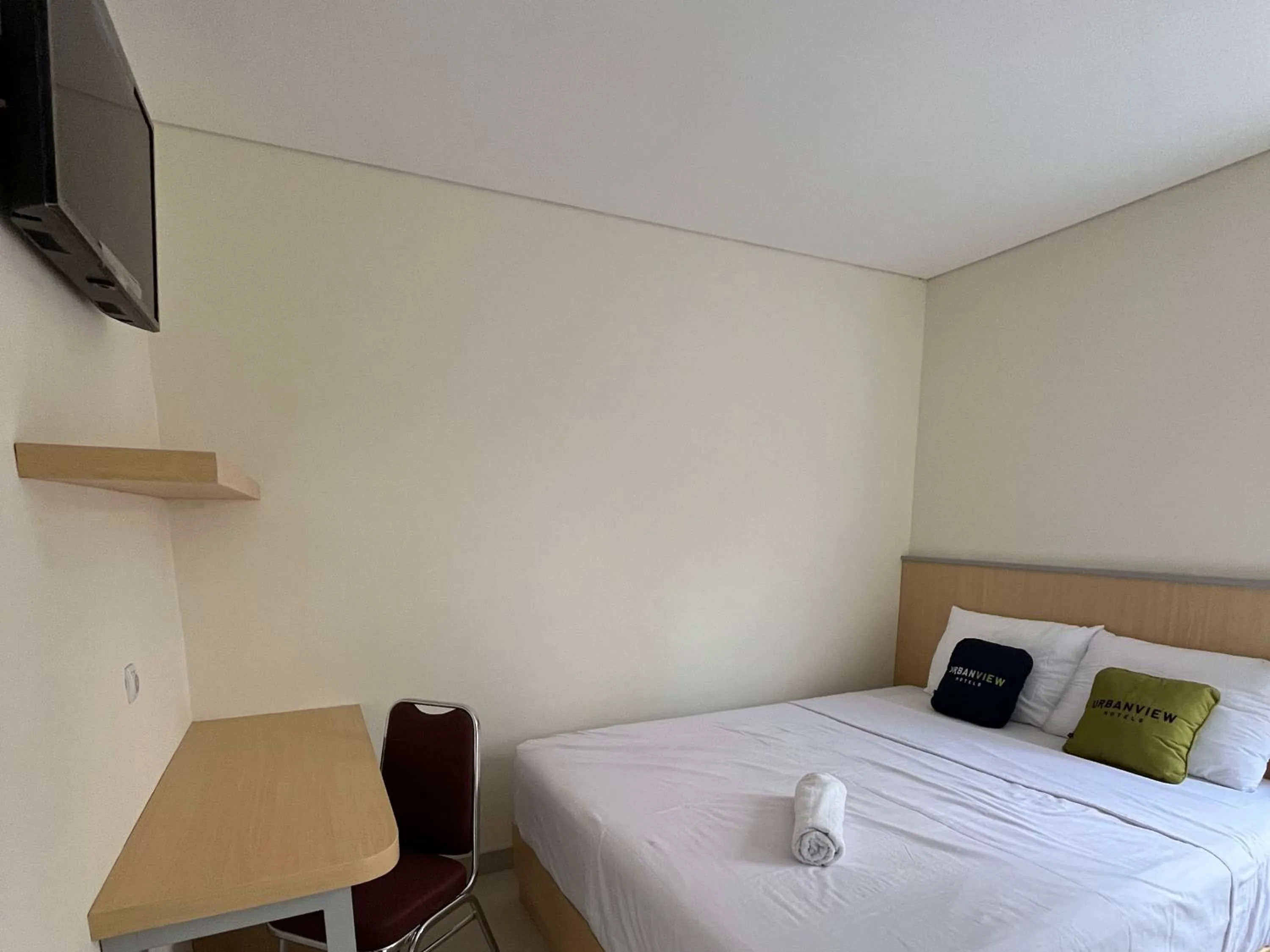 Bedroom, Bed in Urbanview Indria Inn Solo by RedDoorz