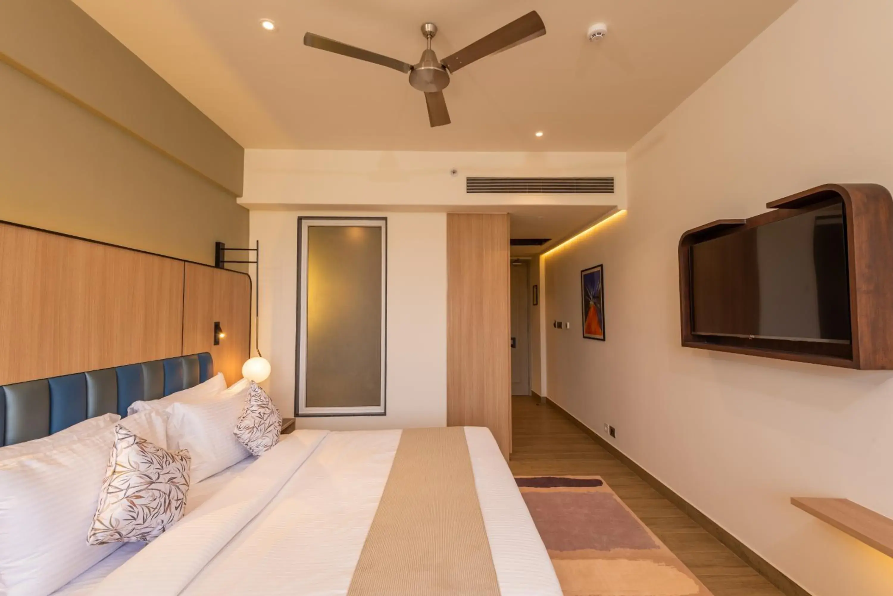 TV and multimedia, Bed in Regenta Place Vasco Goa TV and multimedia, Bed in Regenta Place Vasco Goa