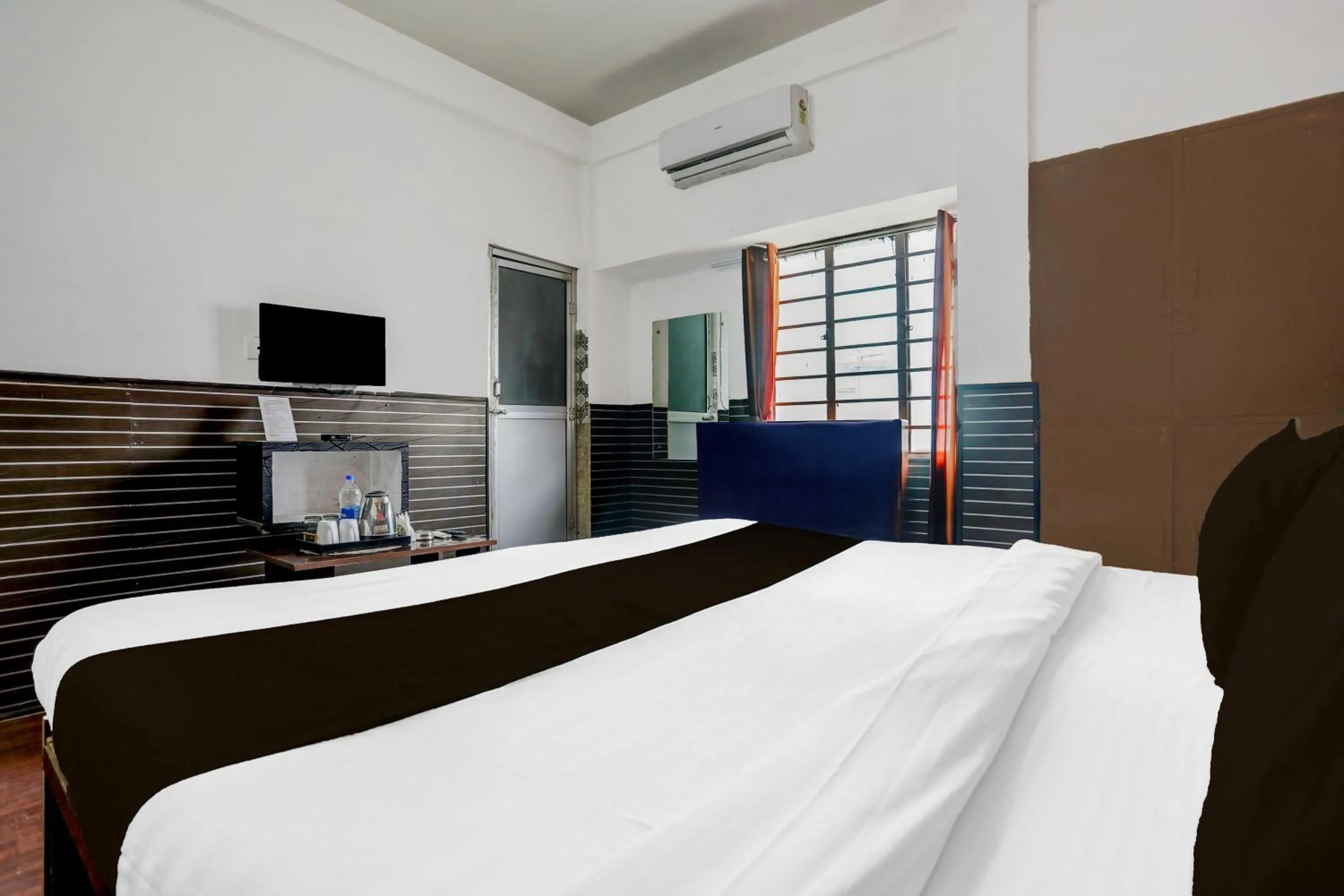 Bedroom, Bed in Super Hotel O Kings Hotel & Banquet