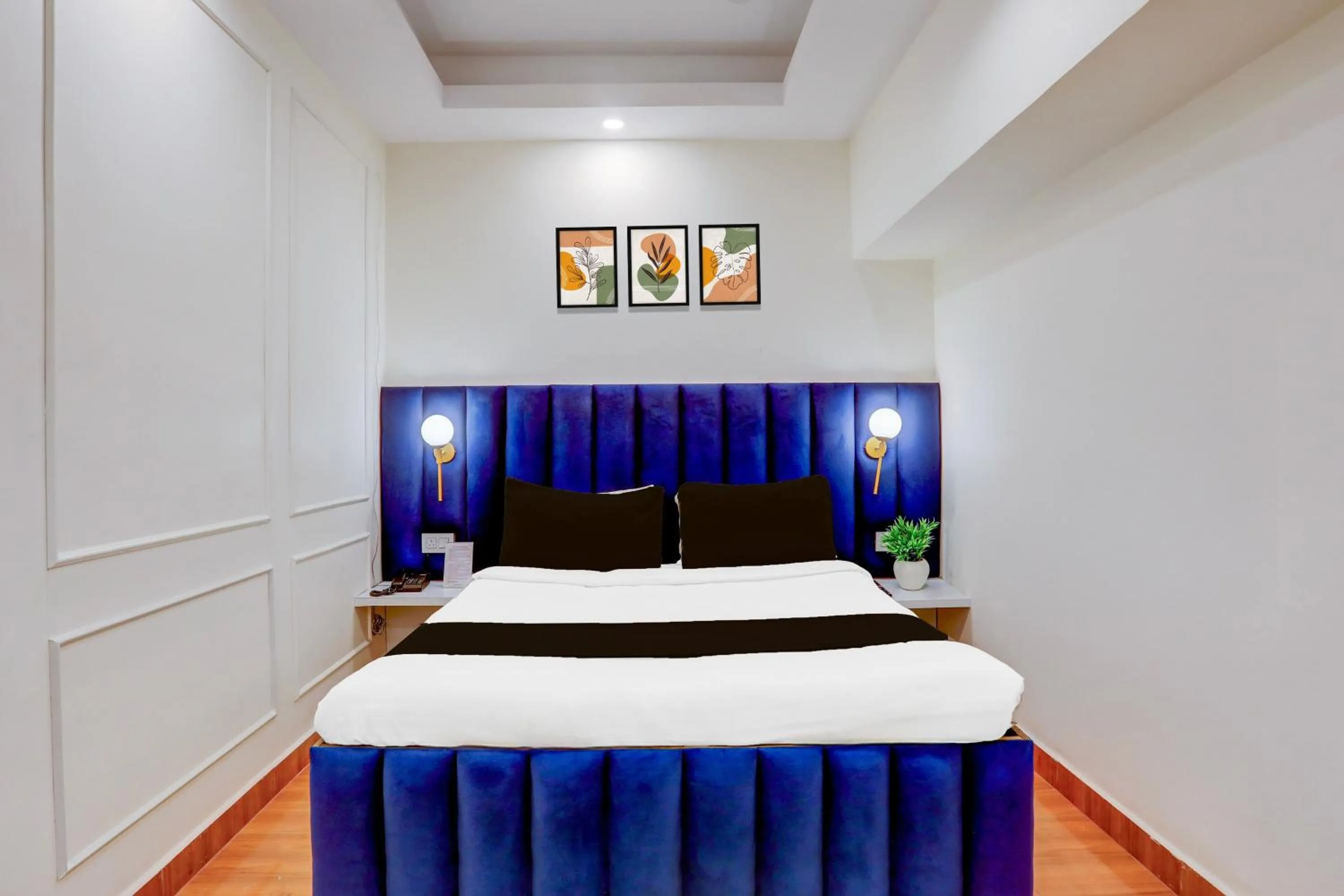 Bedroom, Bed in Hotel O Kings Hotel & Banquet